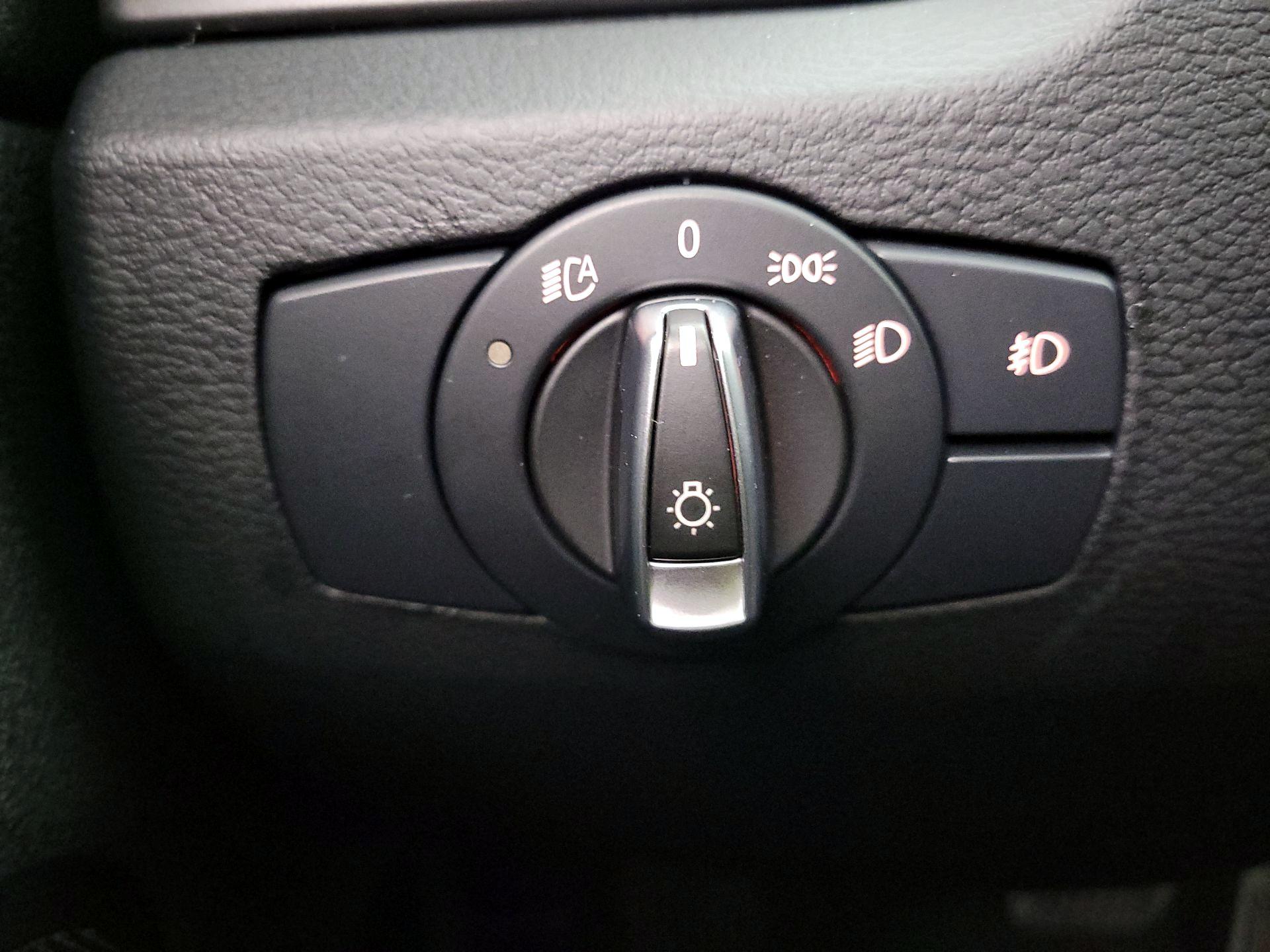 Thumbnail: 2015 BMW X1 - 13