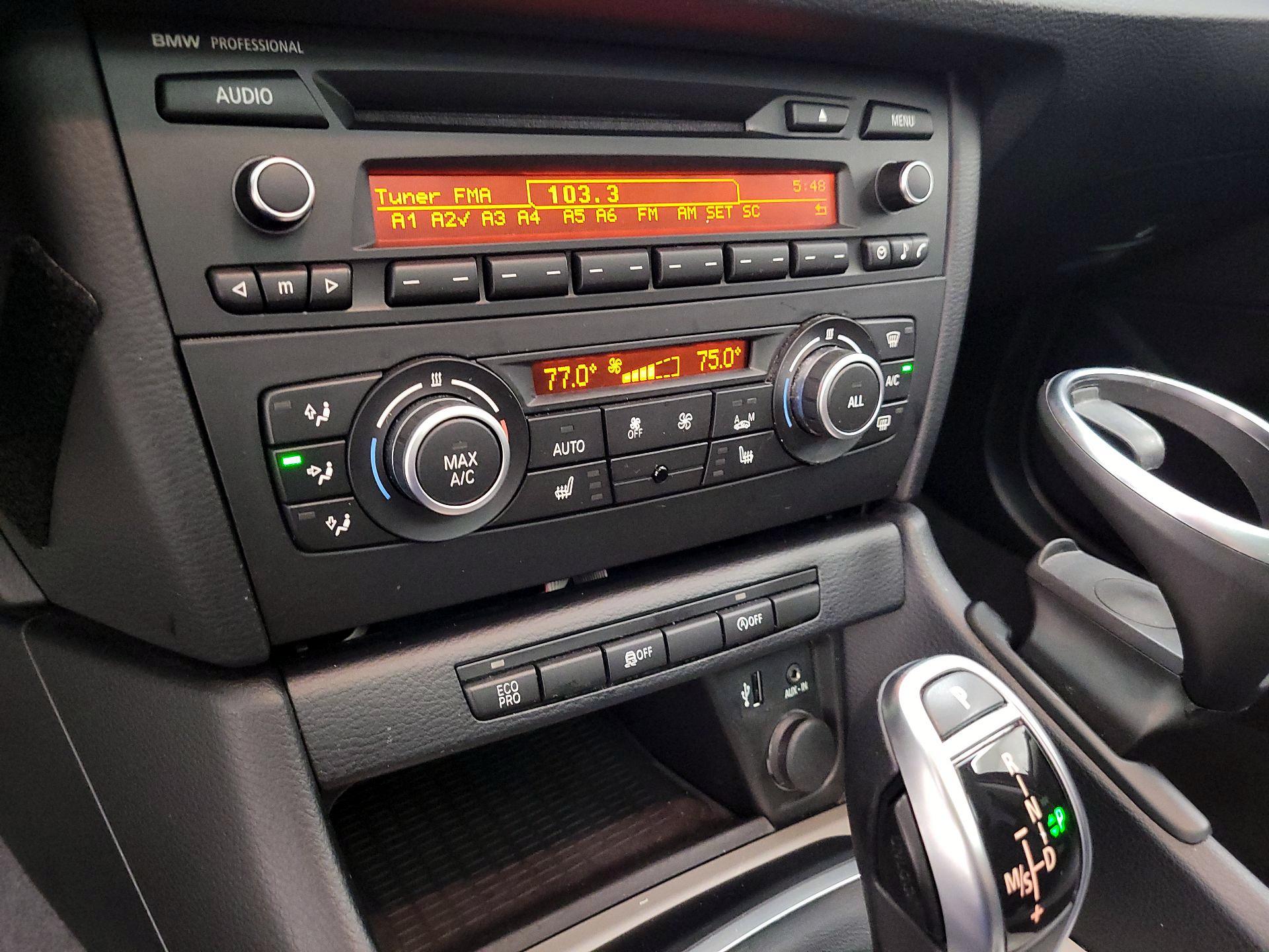 Thumbnail: 2015 BMW X1 - 15