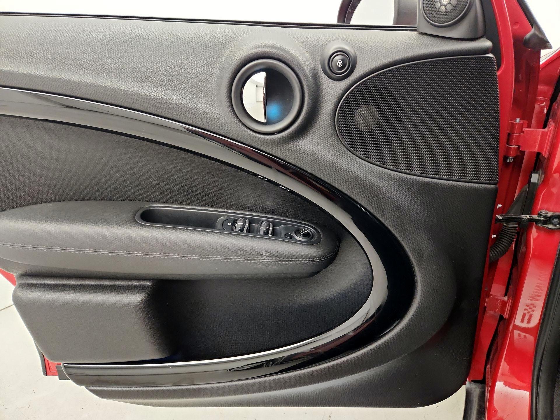 Thumbnail: 2016 MINI Cooper Countryman - 12