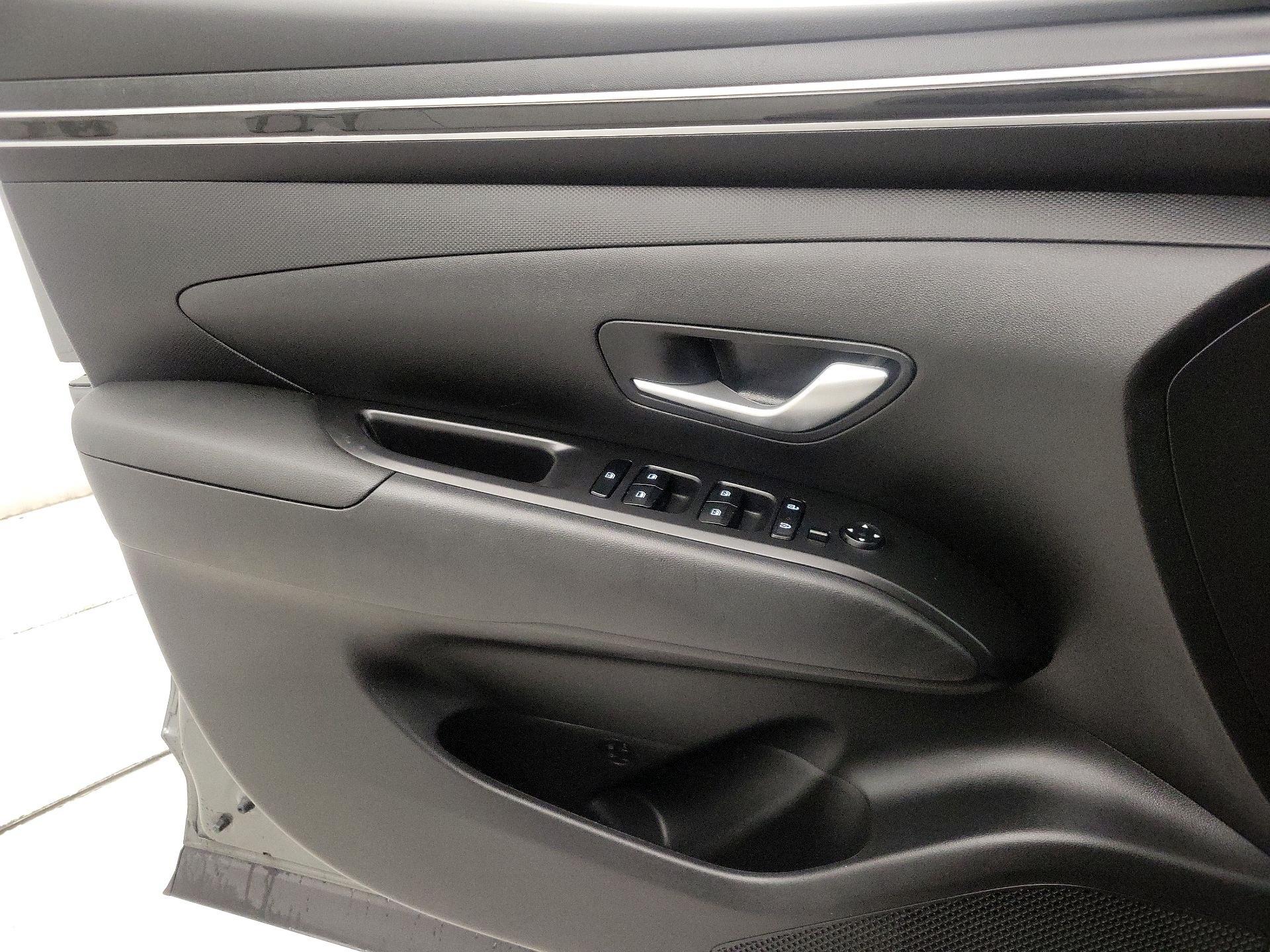 Thumbnail: 2022 Hyundai Tucson - 12