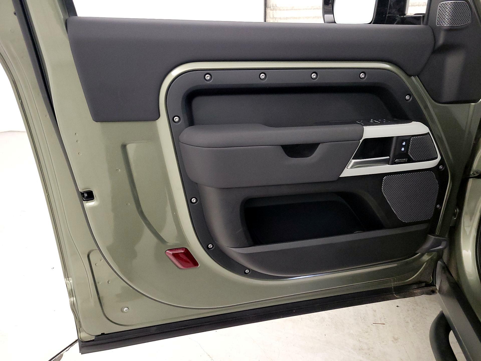 Thumbnail: 2023 Land Rover Defender - 12