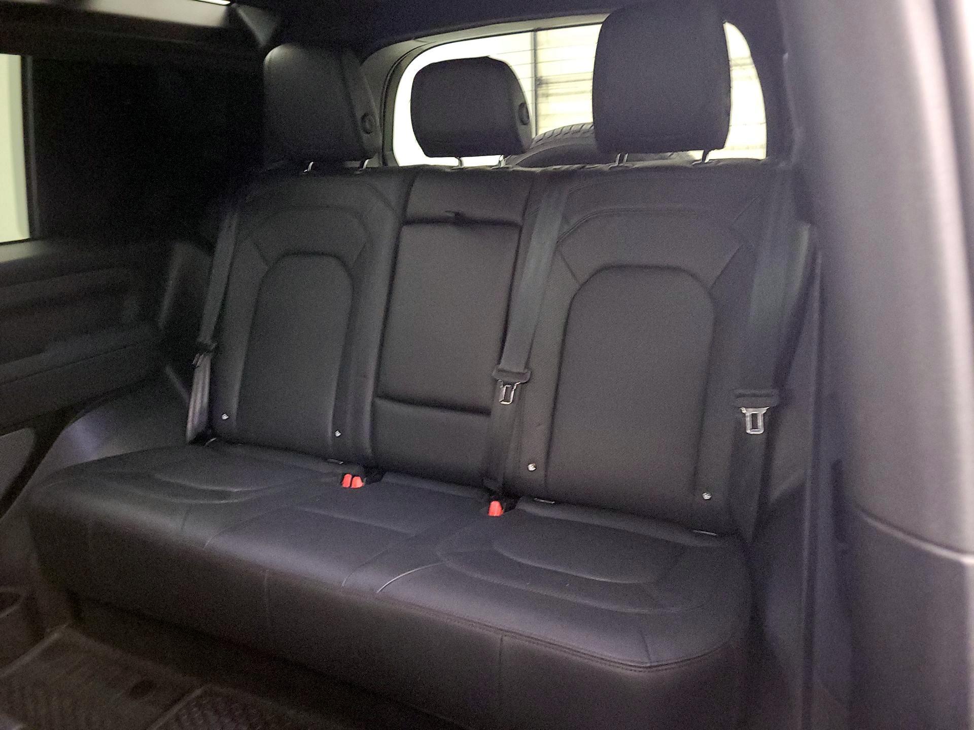 Thumbnail: 2023 Land Rover Defender - 17