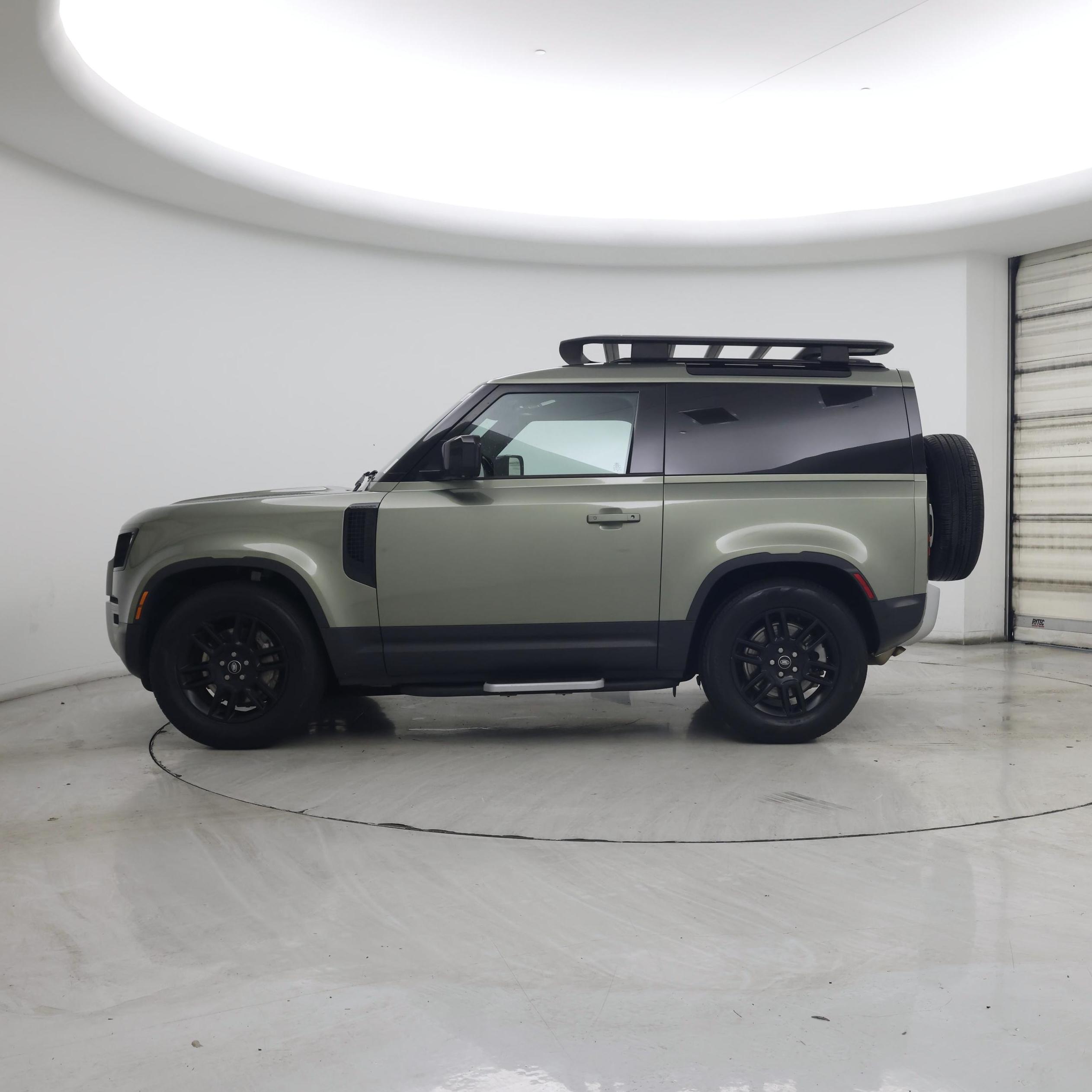 Thumbnail: 2023 Land Rover Defender - 3