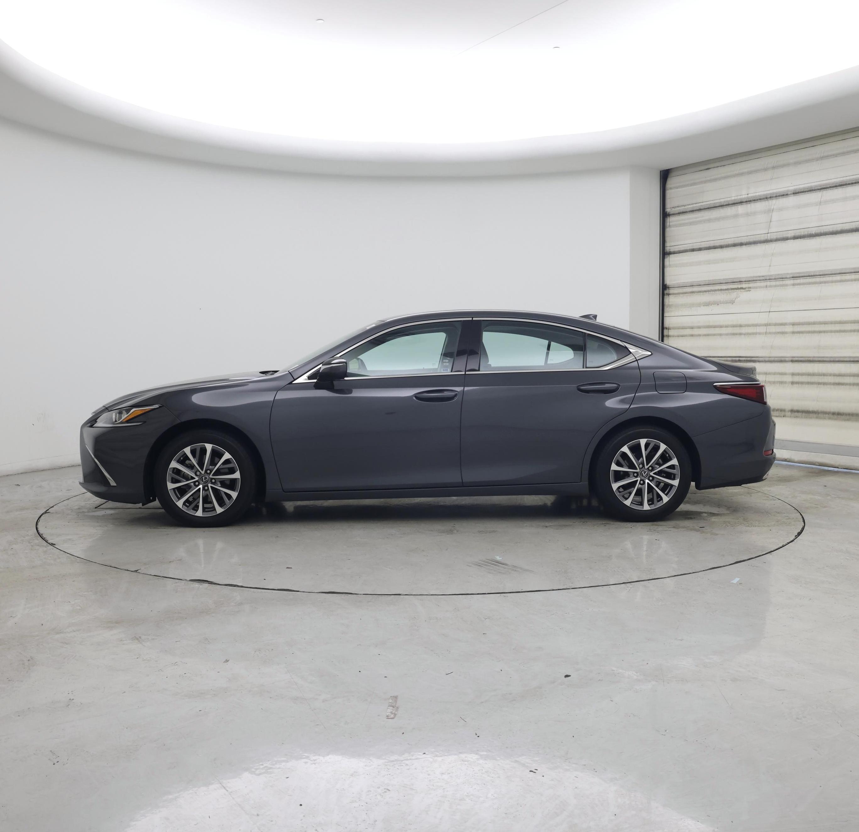 Thumbnail: 2024 Lexus ES - 3