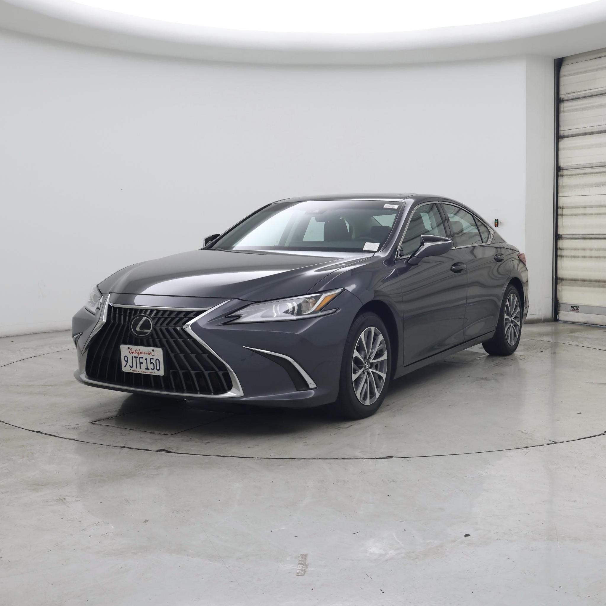 Thumbnail: 2024 Lexus ES - 4