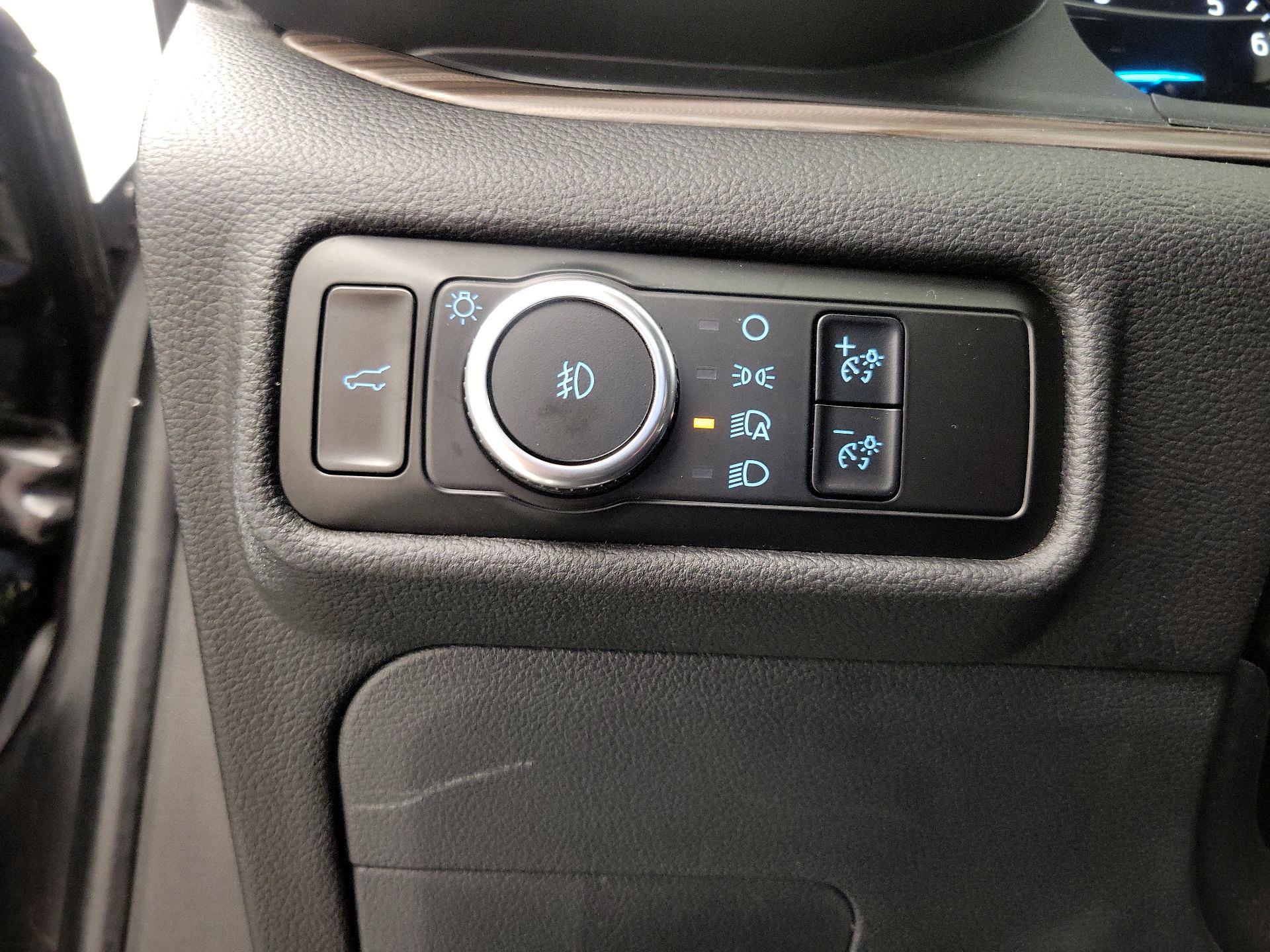 Thumbnail: 2023 Ford Explorer - 13