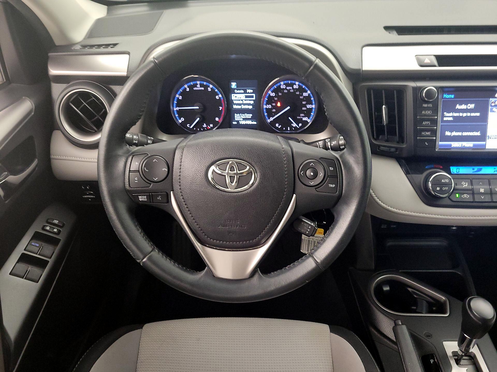 Thumbnail: 2016 Toyota RAV4 - 10