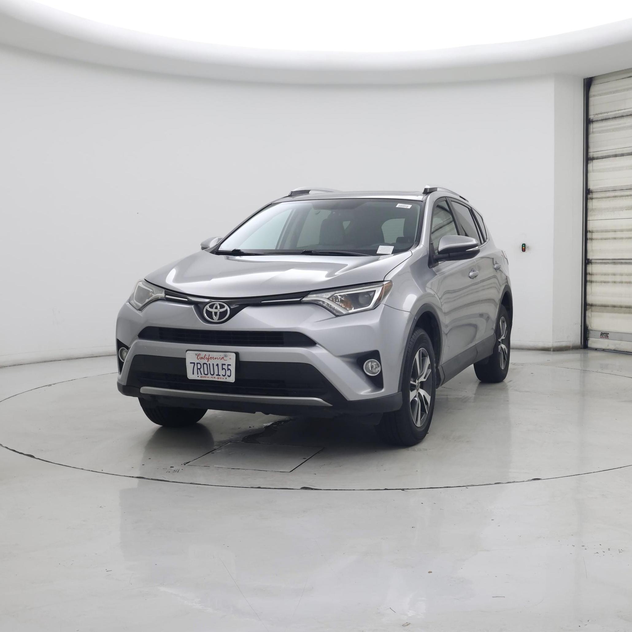 Thumbnail: 2016 Toyota RAV4 - 4