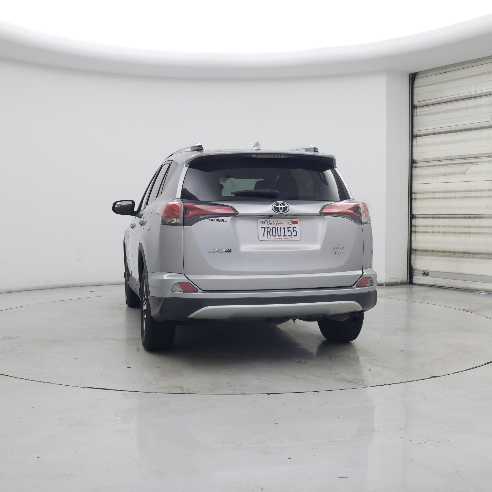 Thumbnail: 2016 Toyota RAV4 - 6