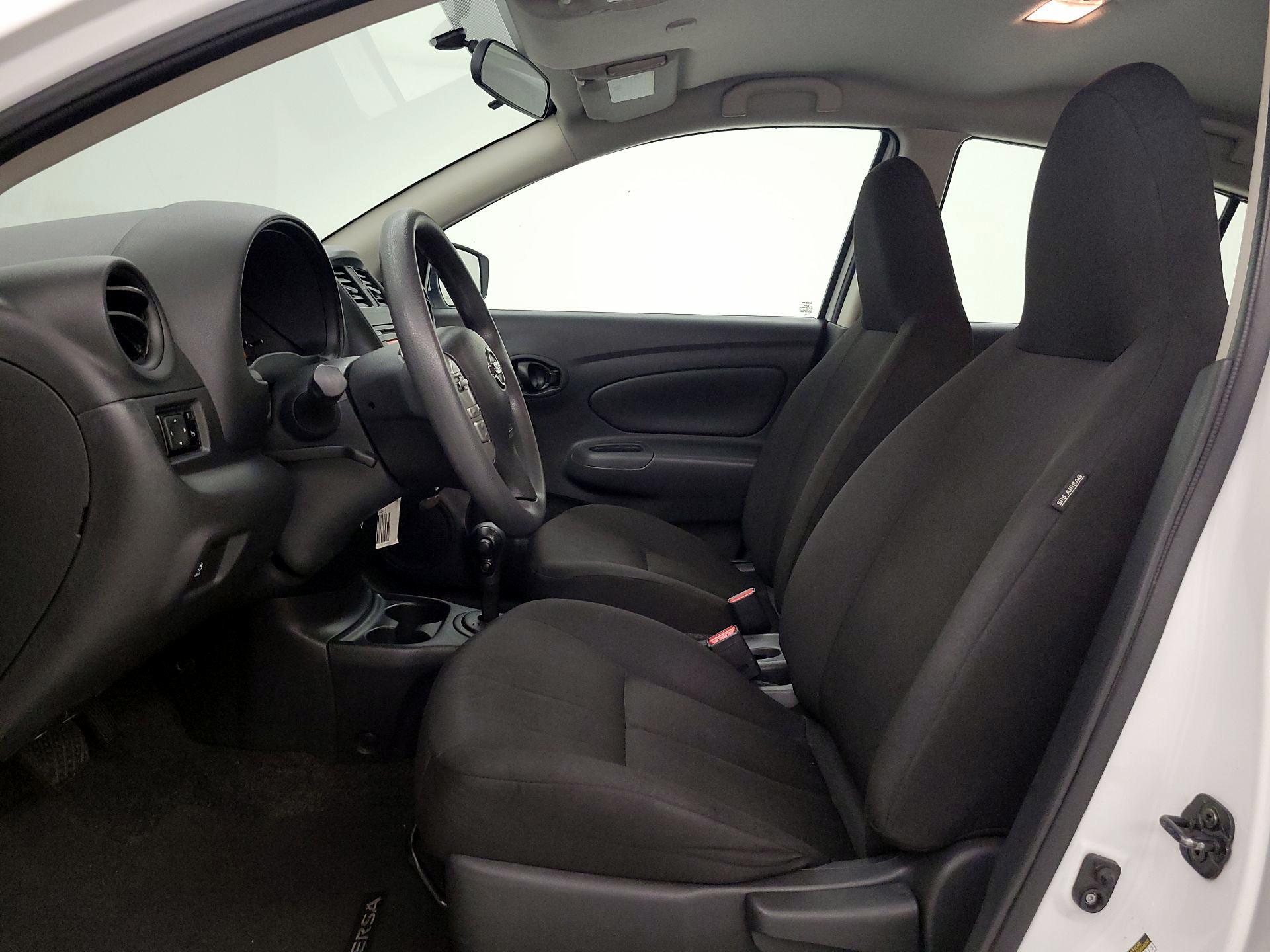 Thumbnail: 2016 Nissan Versa - 11