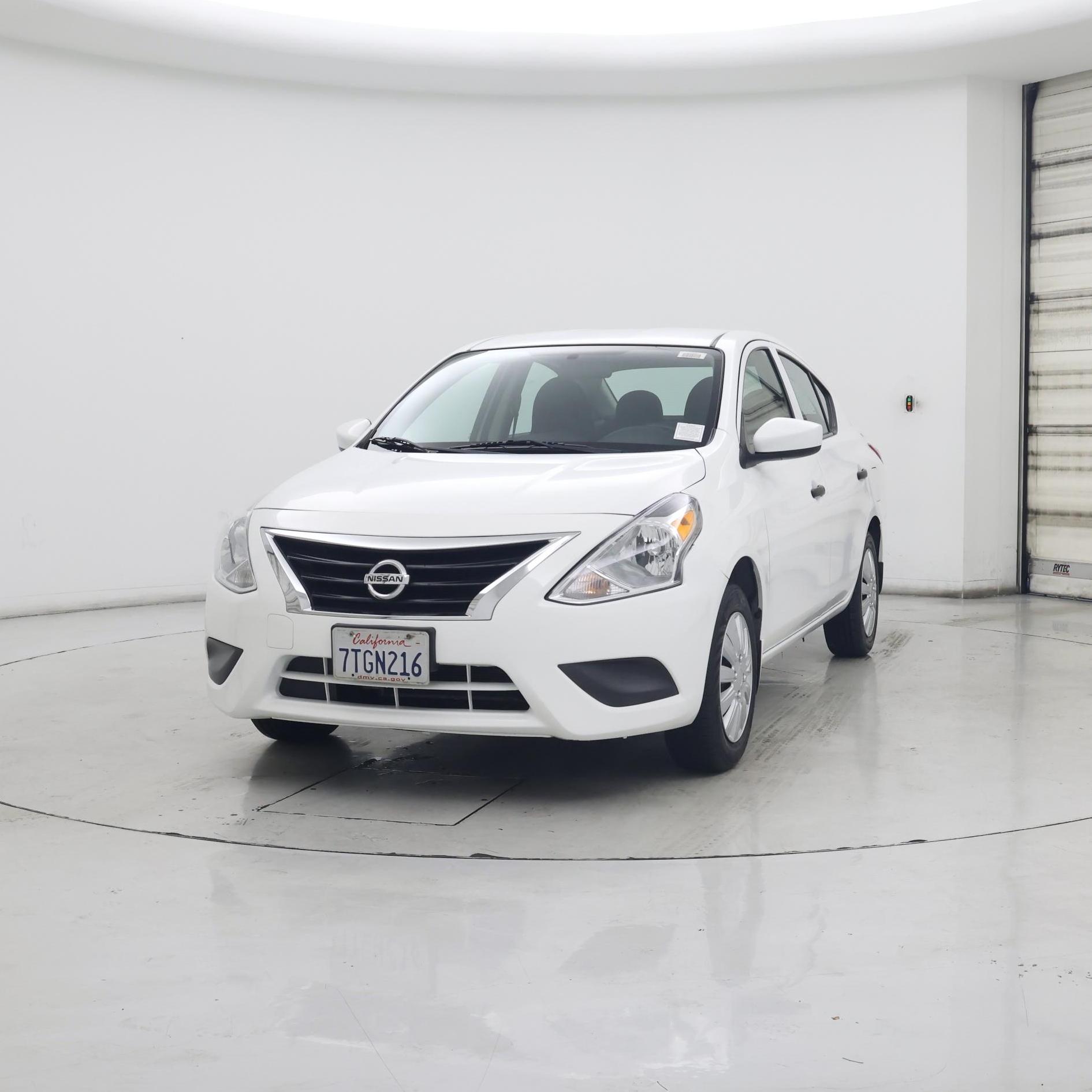 Thumbnail: 2016 Nissan Versa - 4