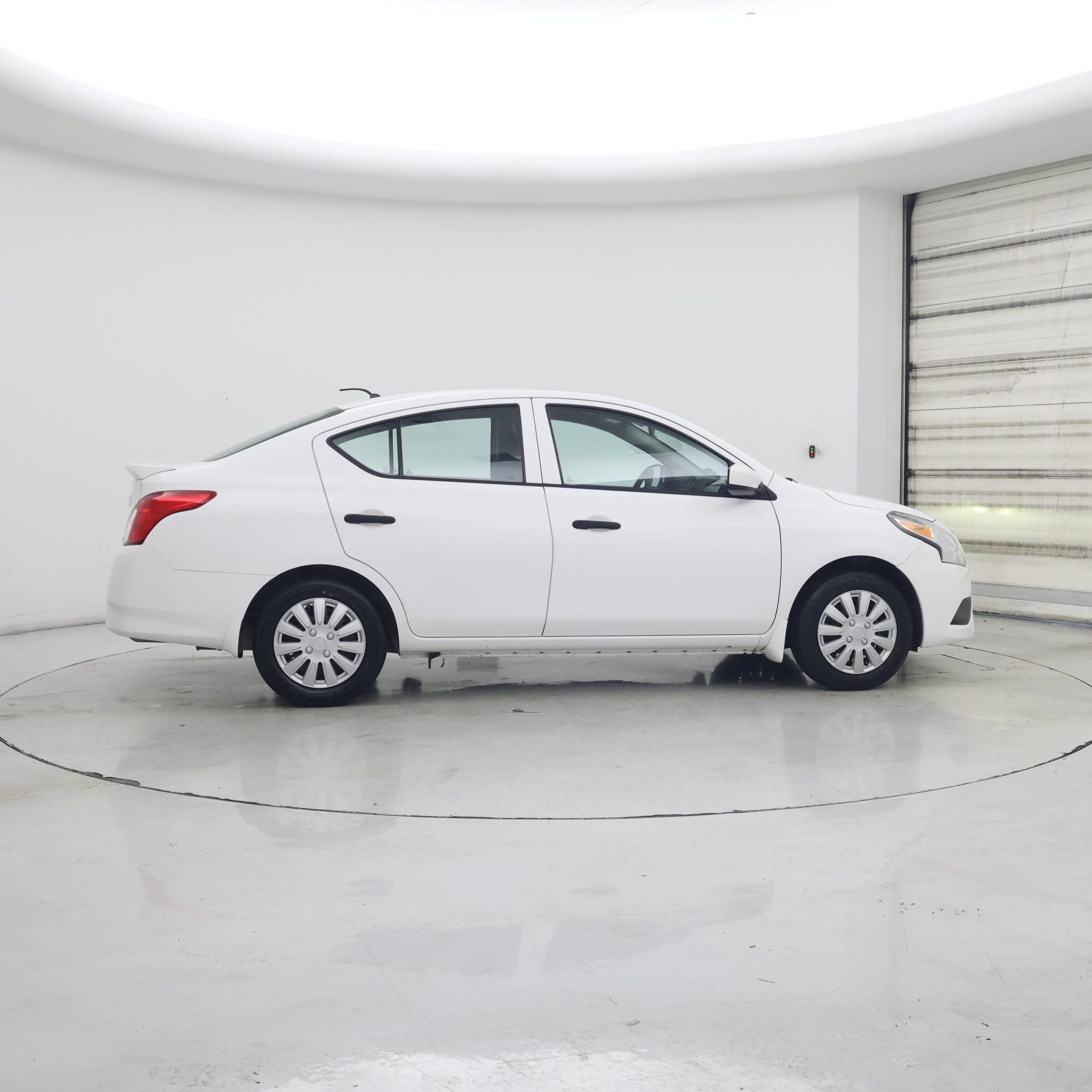 Thumbnail: 2016 Nissan Versa - 7
