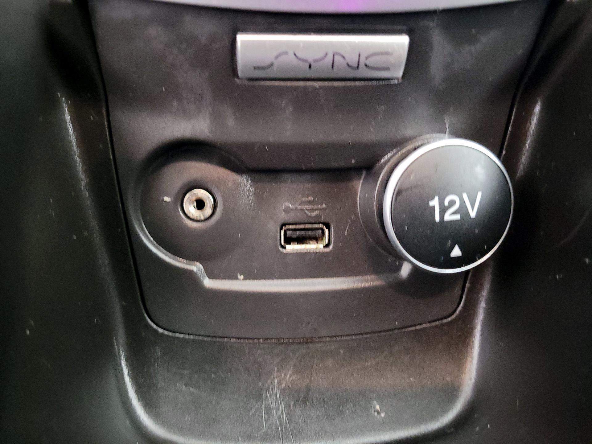 Thumbnail: 2018 Ford Fiesta - 18