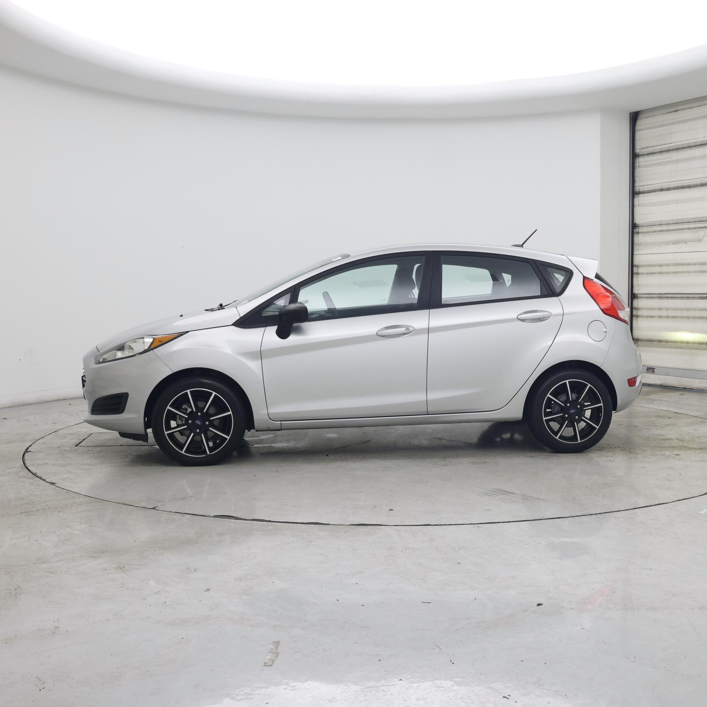Thumbnail: 2018 Ford Fiesta - 3