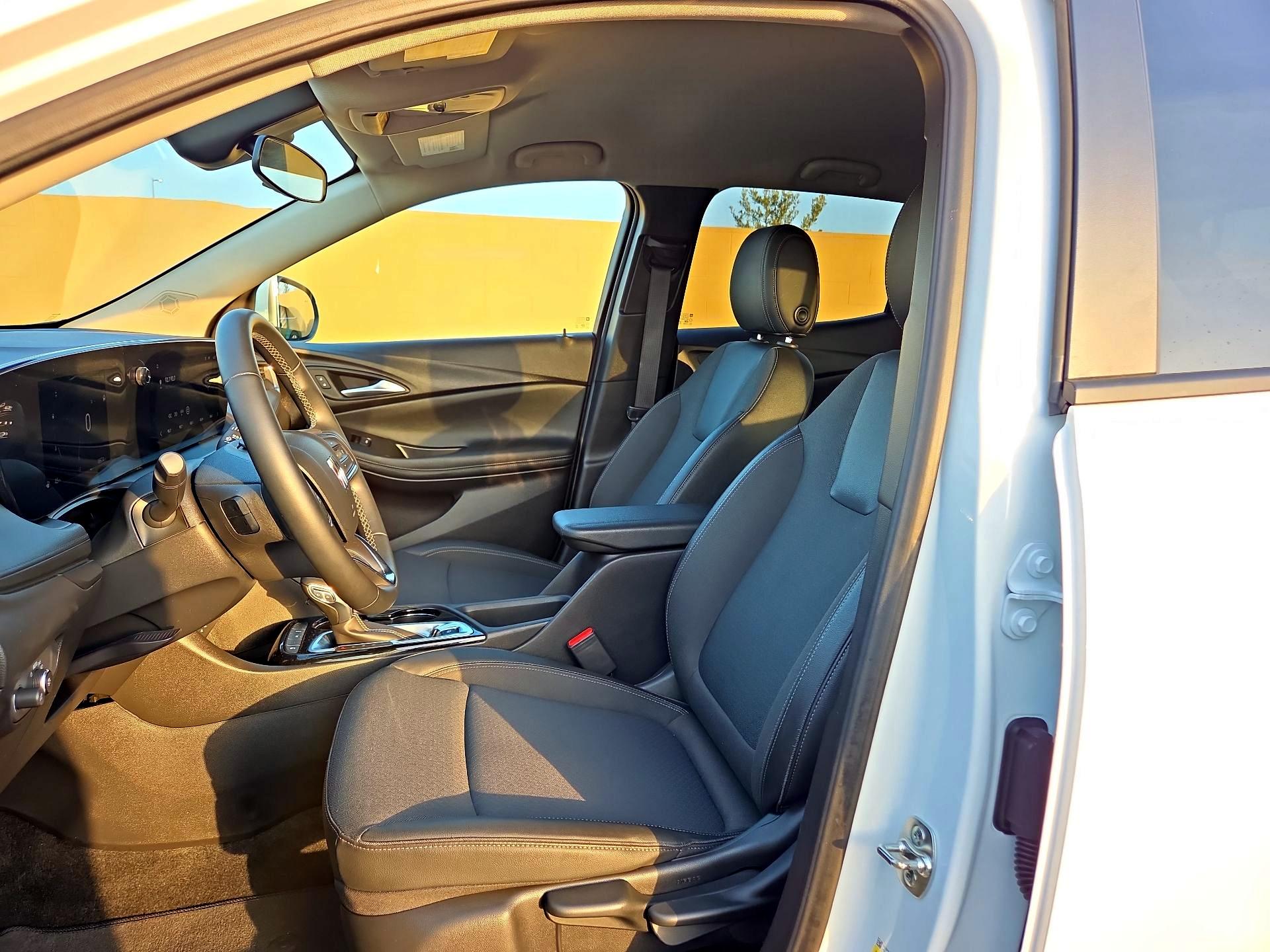 Thumbnail: 2025 Buick Encore GX - 9