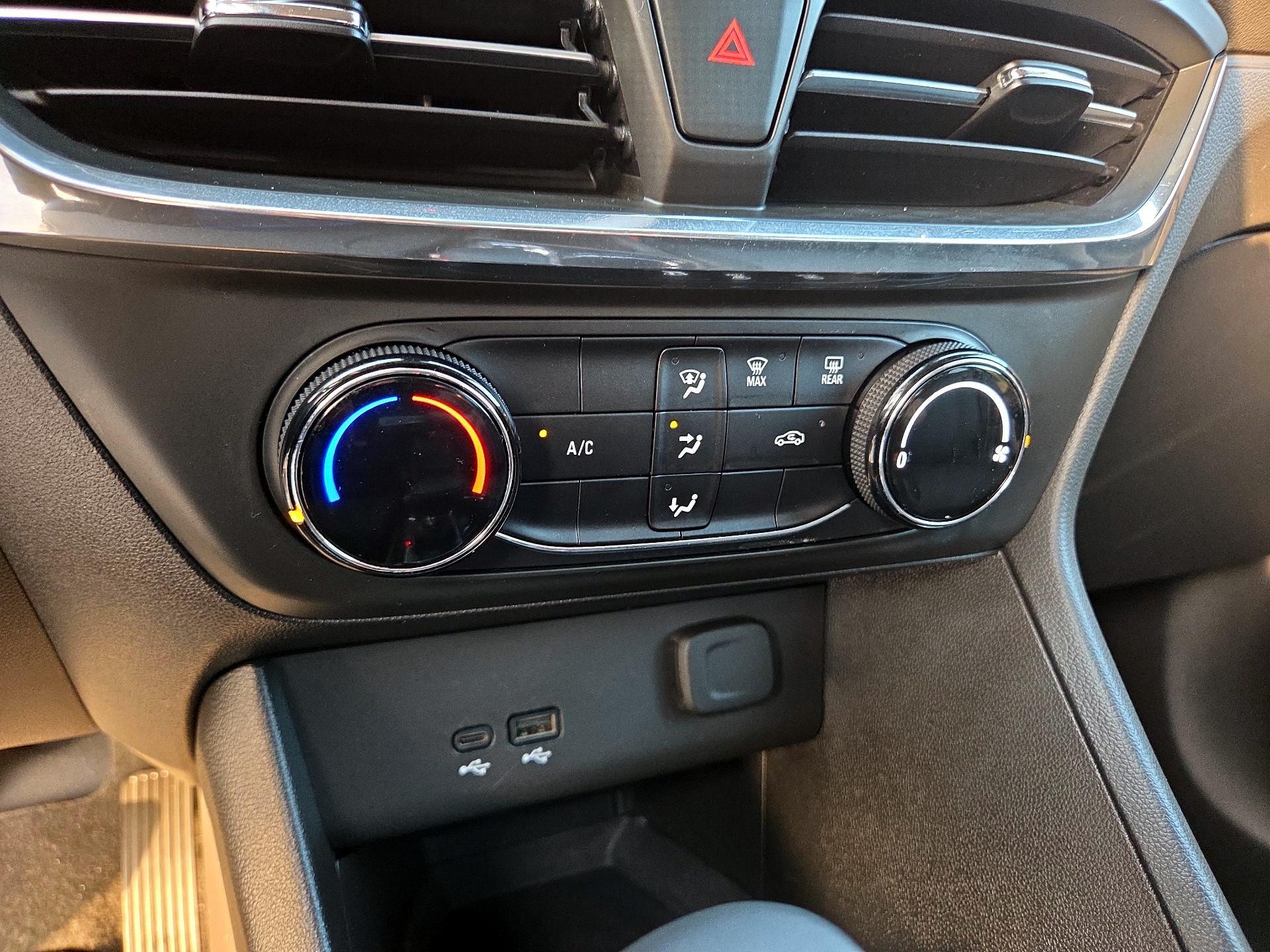 Thumbnail: 2025 Buick Encore GX - 14