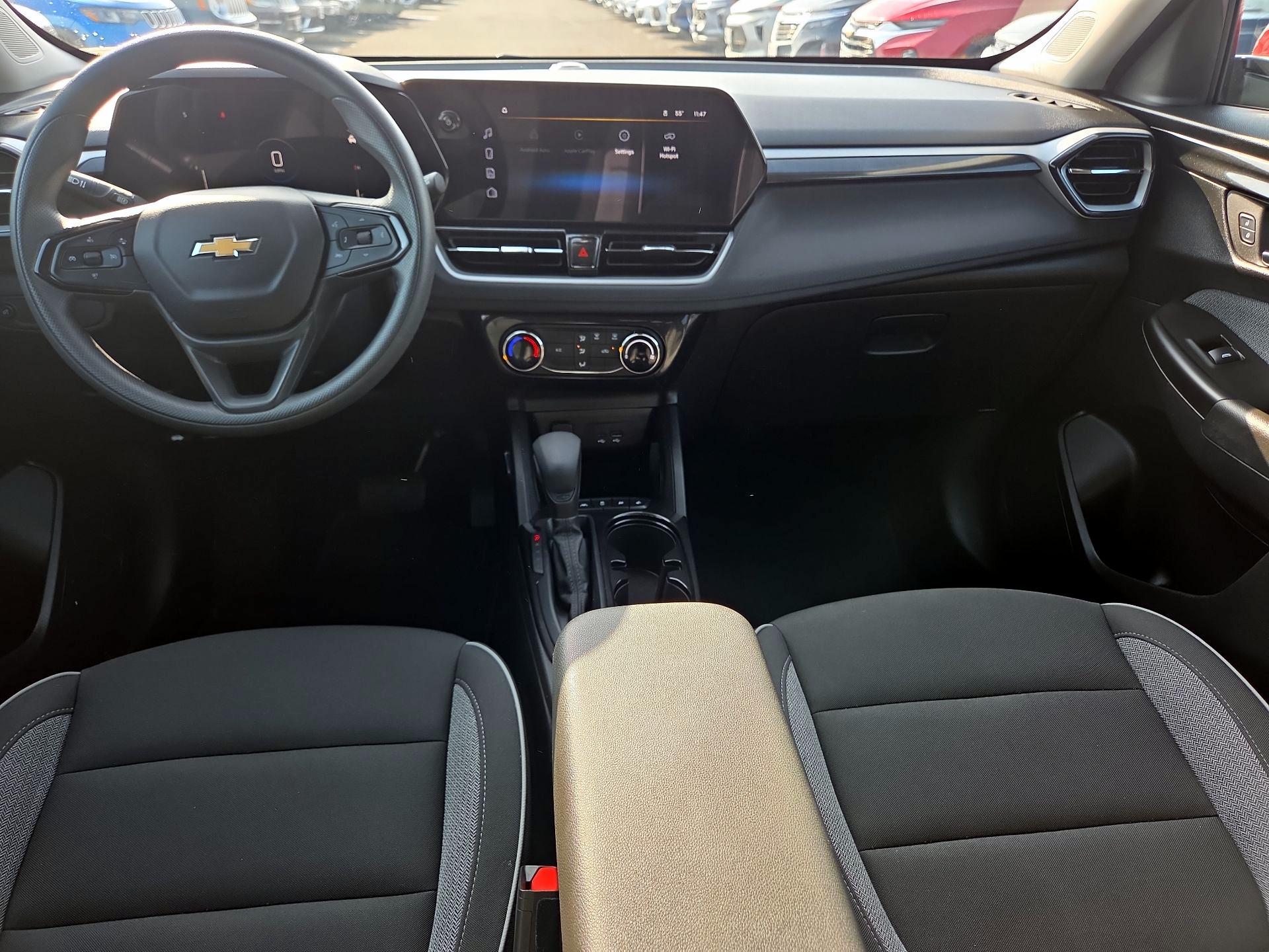 Thumbnail: 2025 Chevrolet TrailBlazer - 8