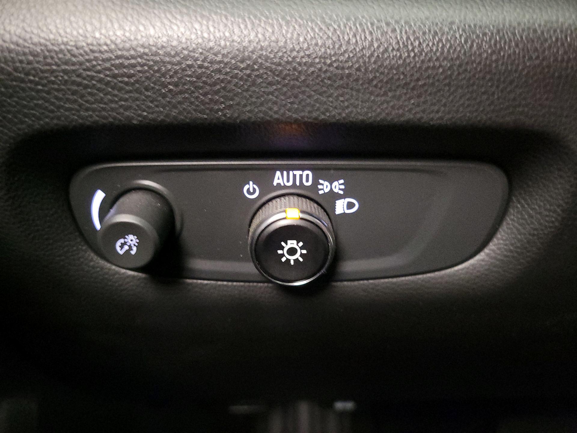 Thumbnail: 2023 Chevrolet Traverse - 13