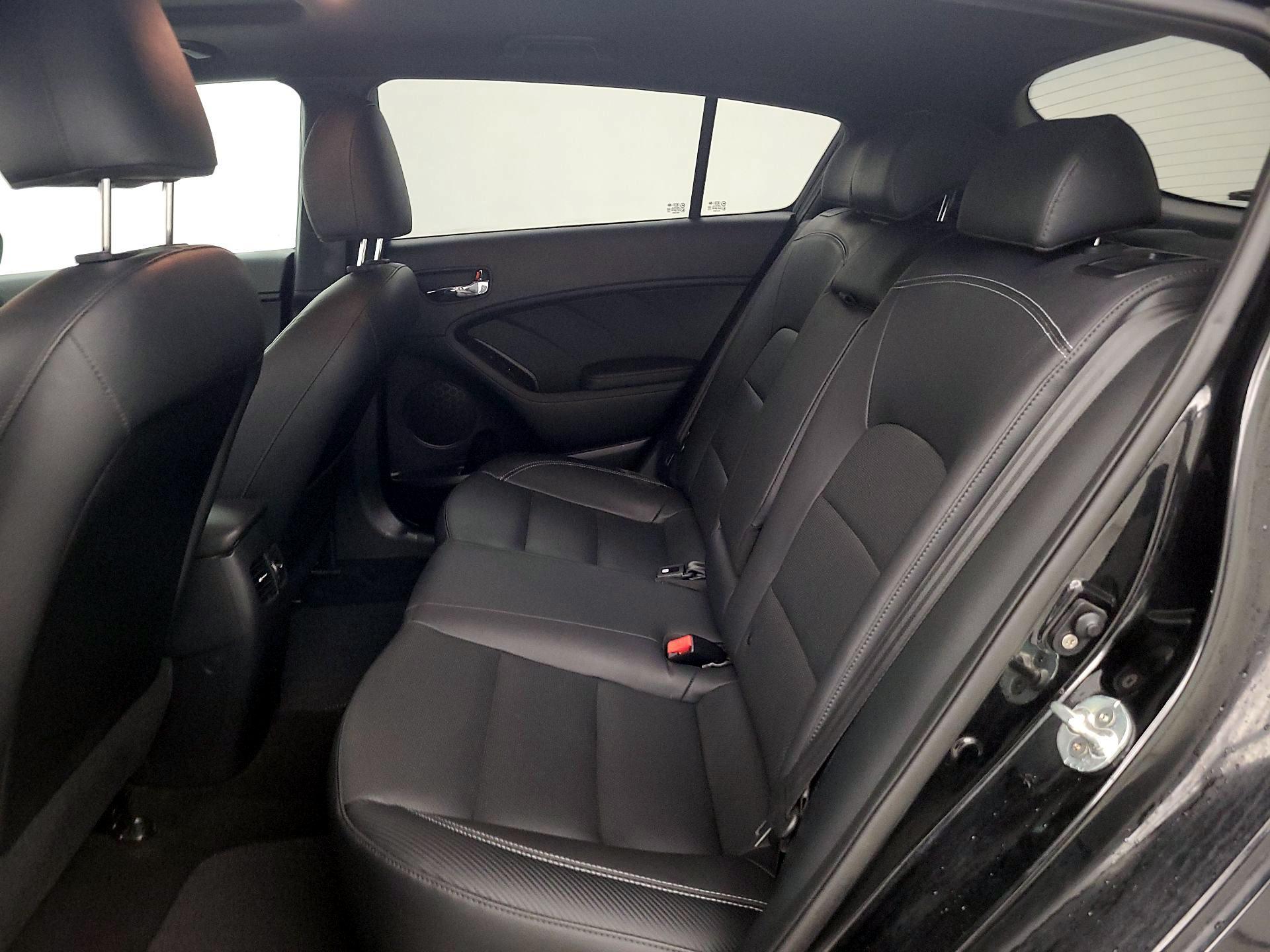 Thumbnail: 2016 Kia Forte - 17