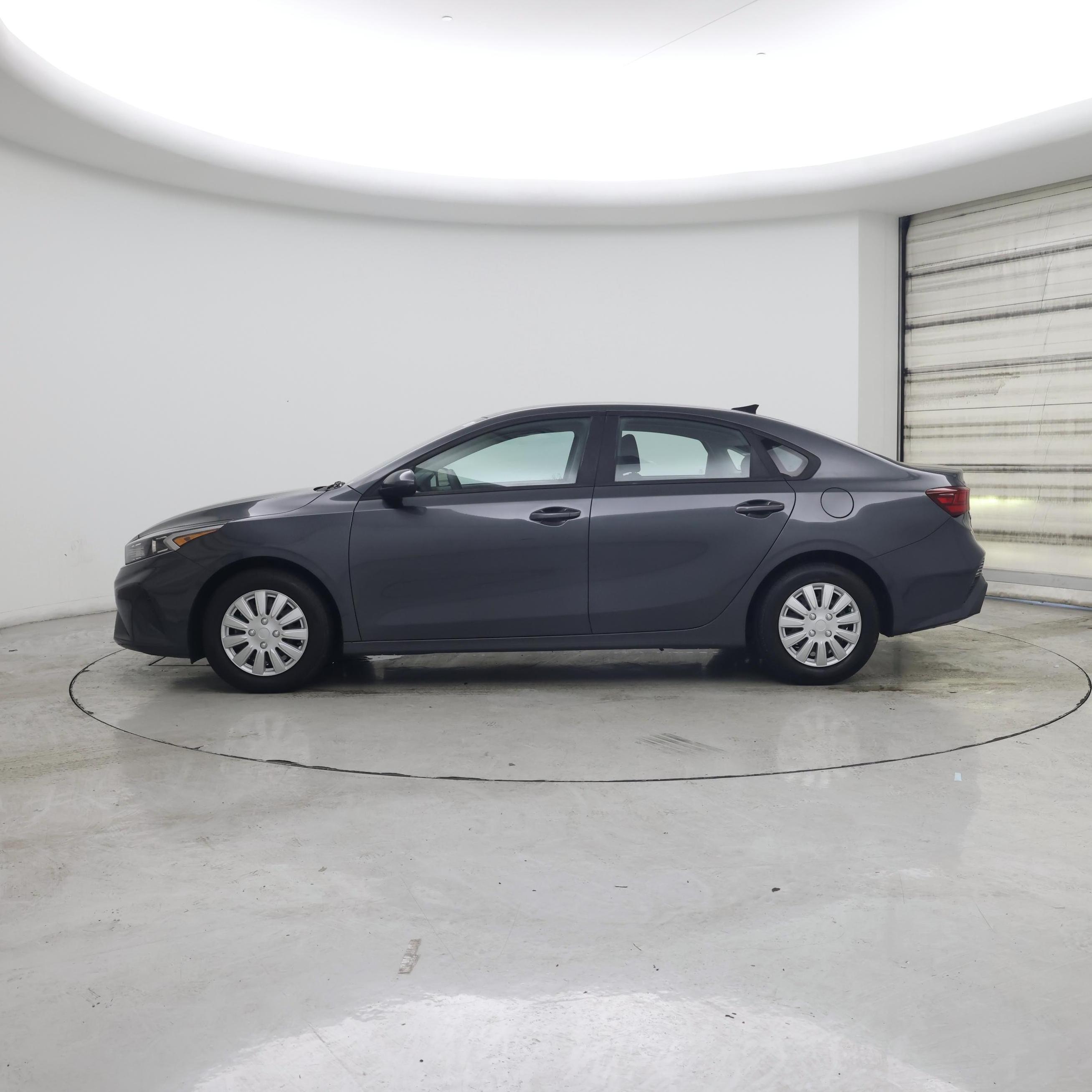 Thumbnail: 2023 Kia Forte - 3