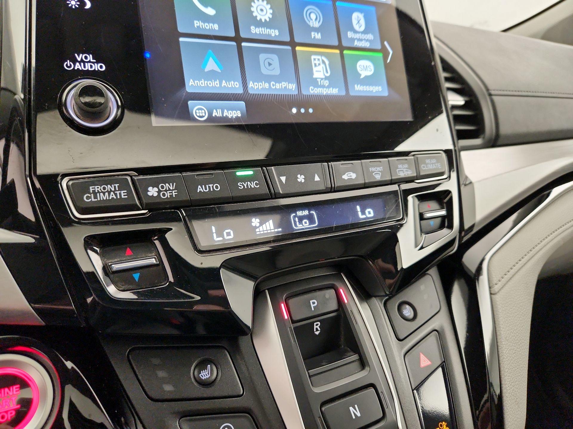 Thumbnail: 2023 Honda Odyssey - 16