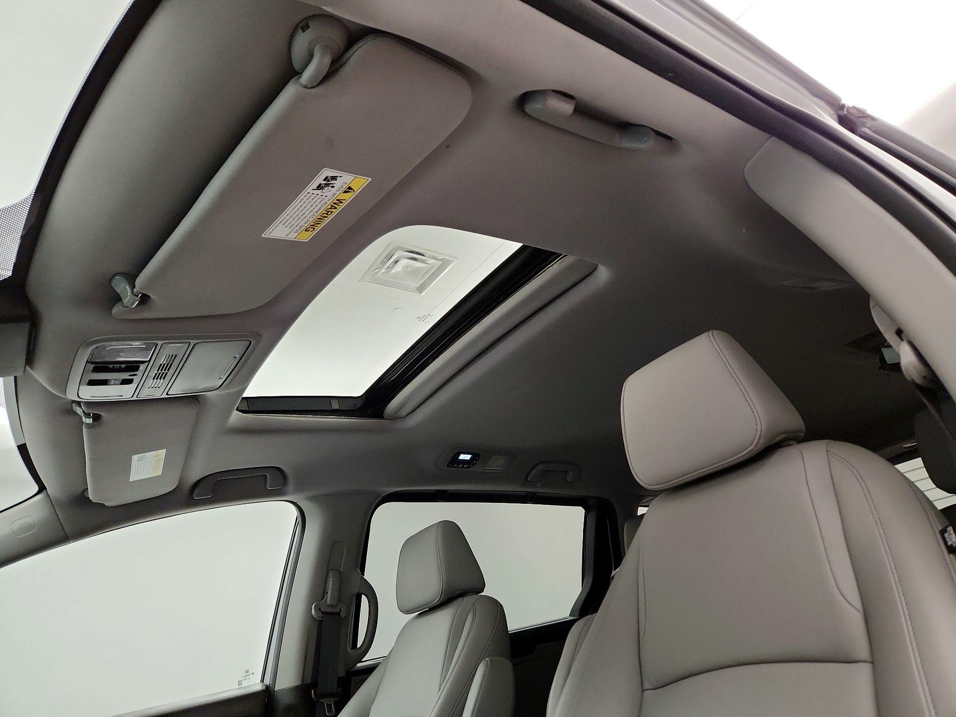 Thumbnail: 2023 Honda Odyssey - 19