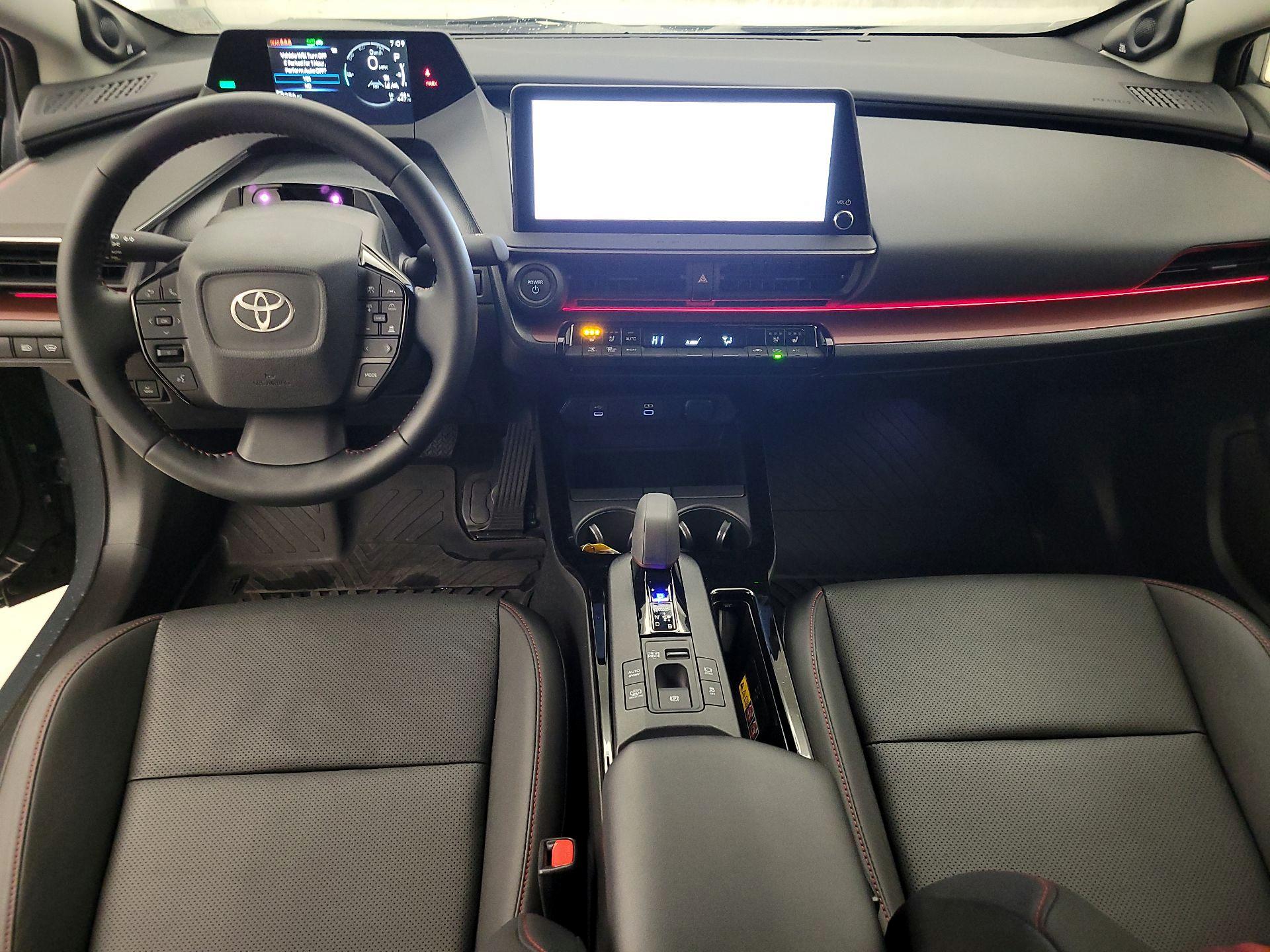 Thumbnail: 2024 Toyota Prius Prime - 9