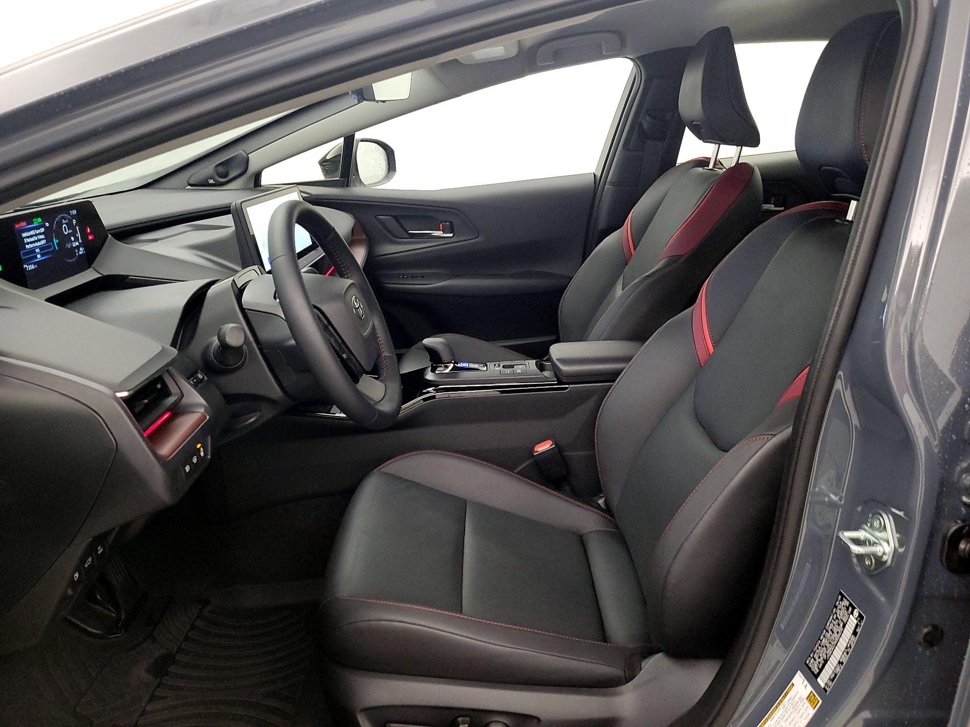 Thumbnail: 2024 Toyota Prius Prime - 11