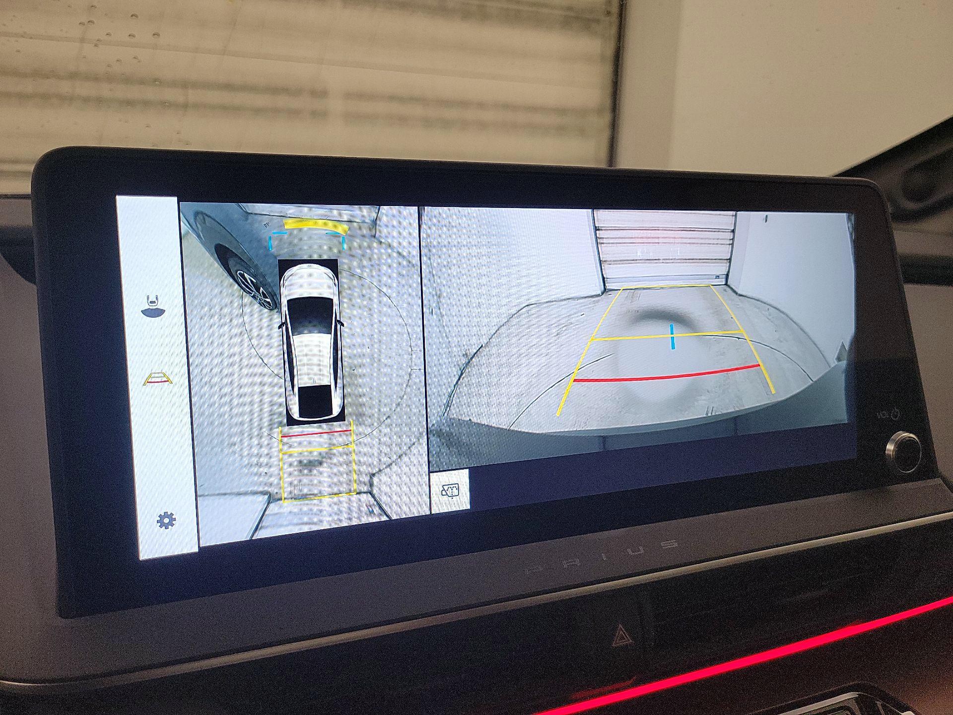 Thumbnail: 2024 Toyota Prius Prime - 13