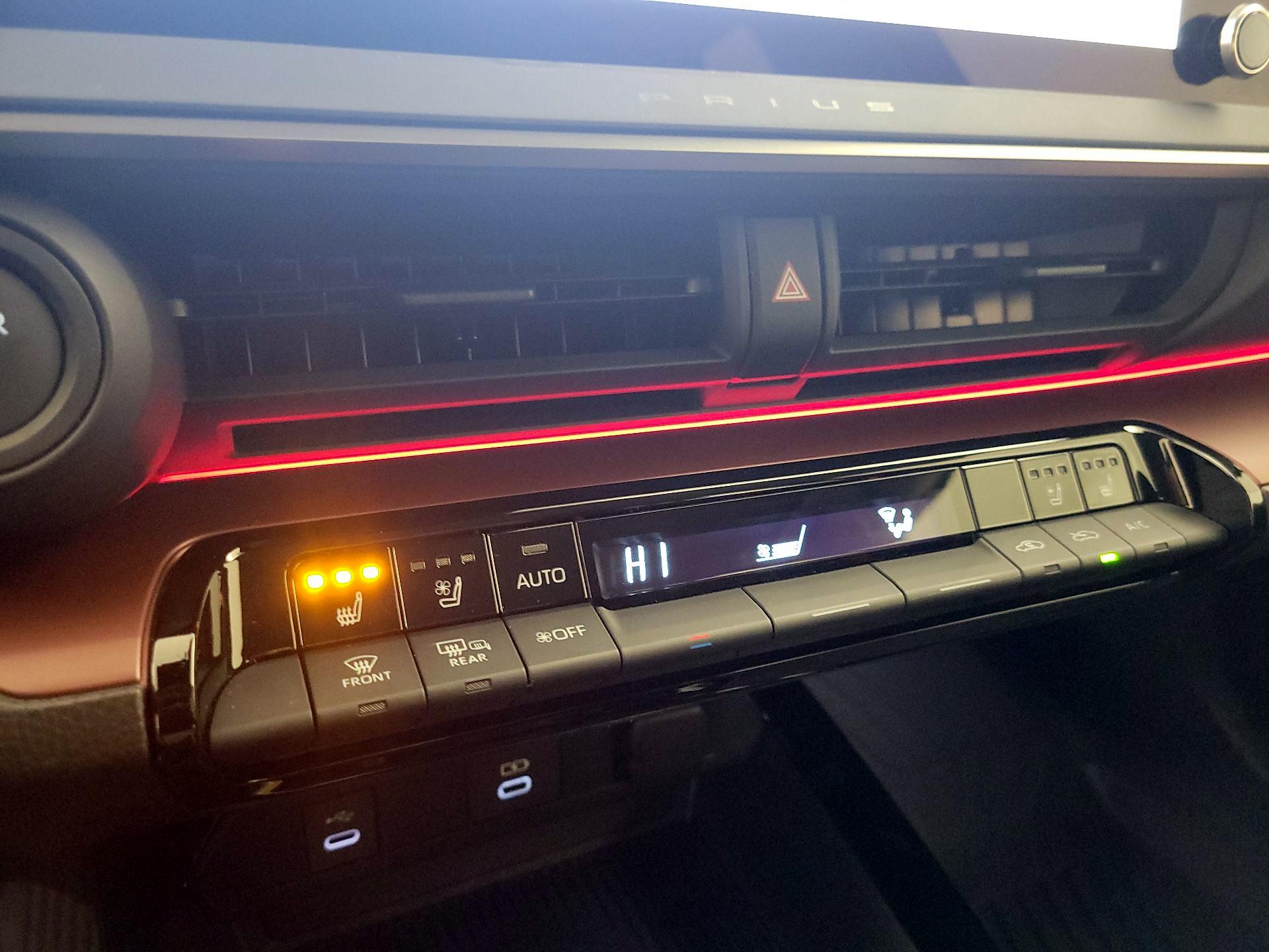 Thumbnail: 2024 Toyota Prius Prime - 15