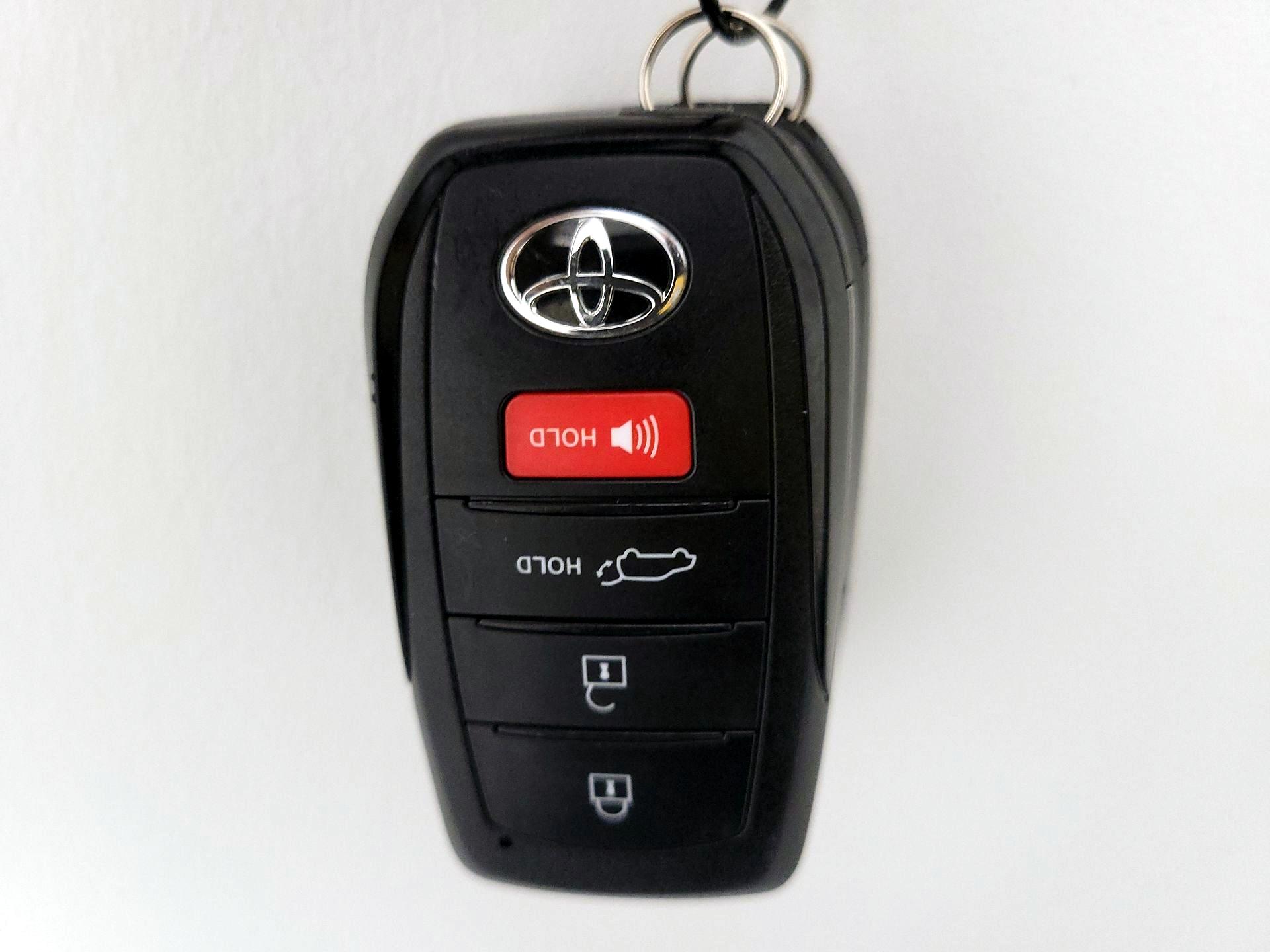 Thumbnail: 2024 Toyota Prius Prime - 20