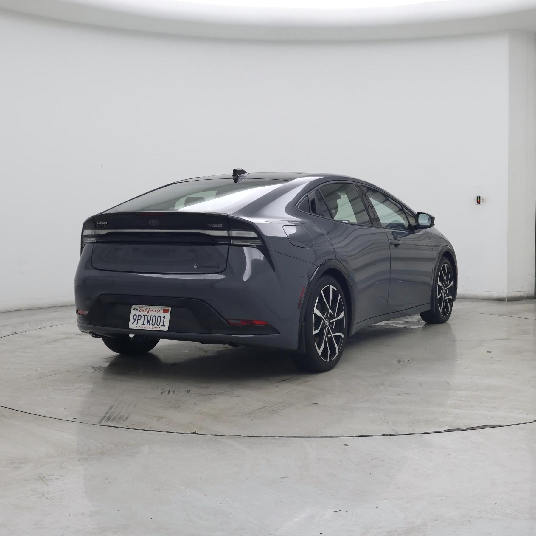 Thumbnail: 2024 Toyota Prius Prime - 8