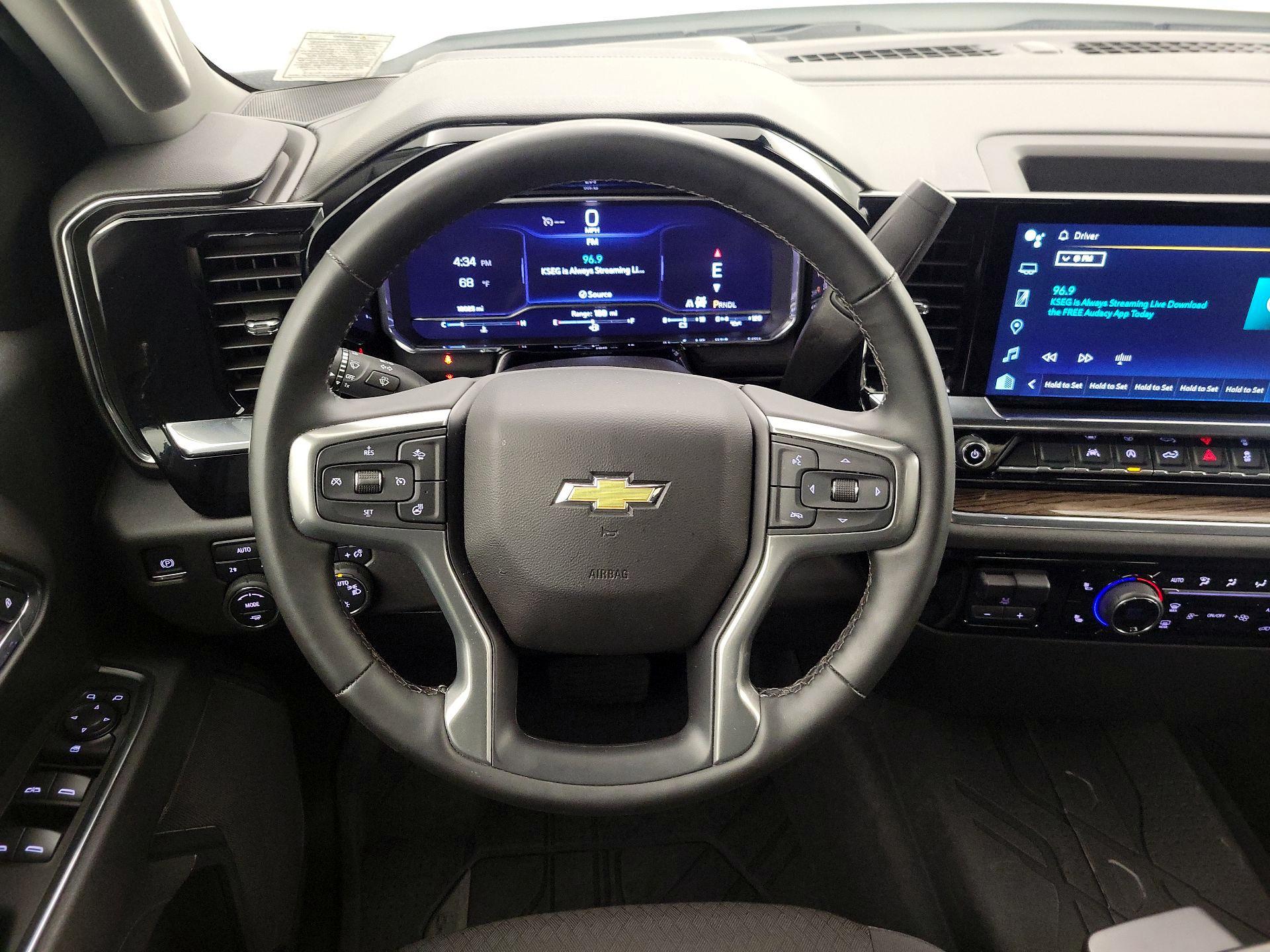 Thumbnail: 2025 Chevrolet Silverado 1500 - 10