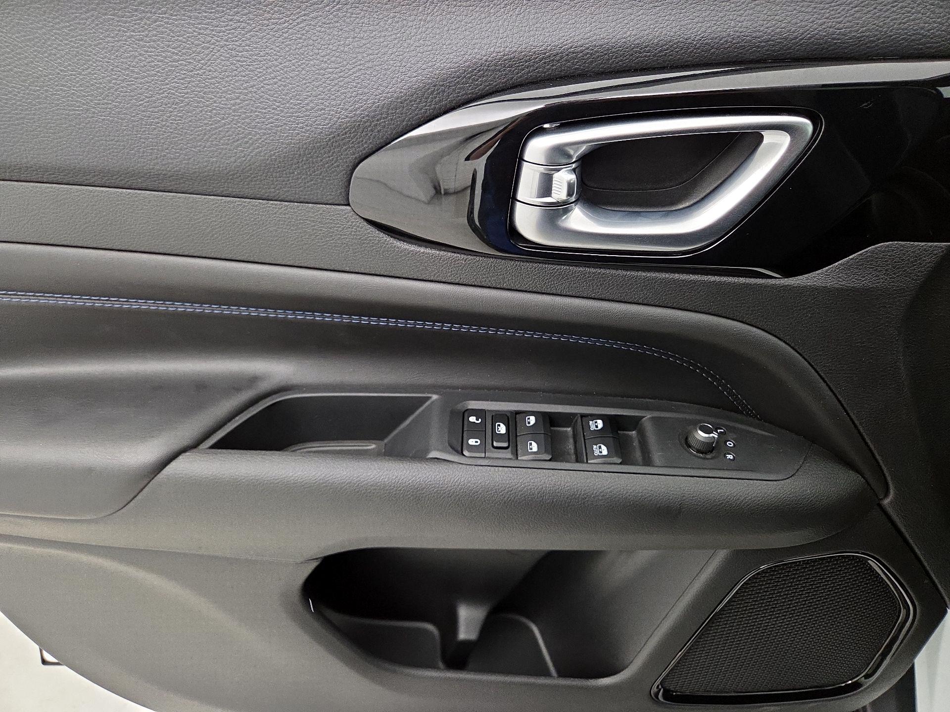 Thumbnail: 2025 Jeep Compass - 12