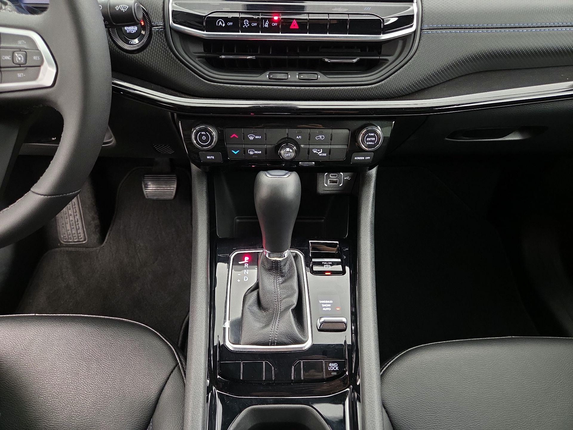 Thumbnail: 2025 Jeep Compass - 17