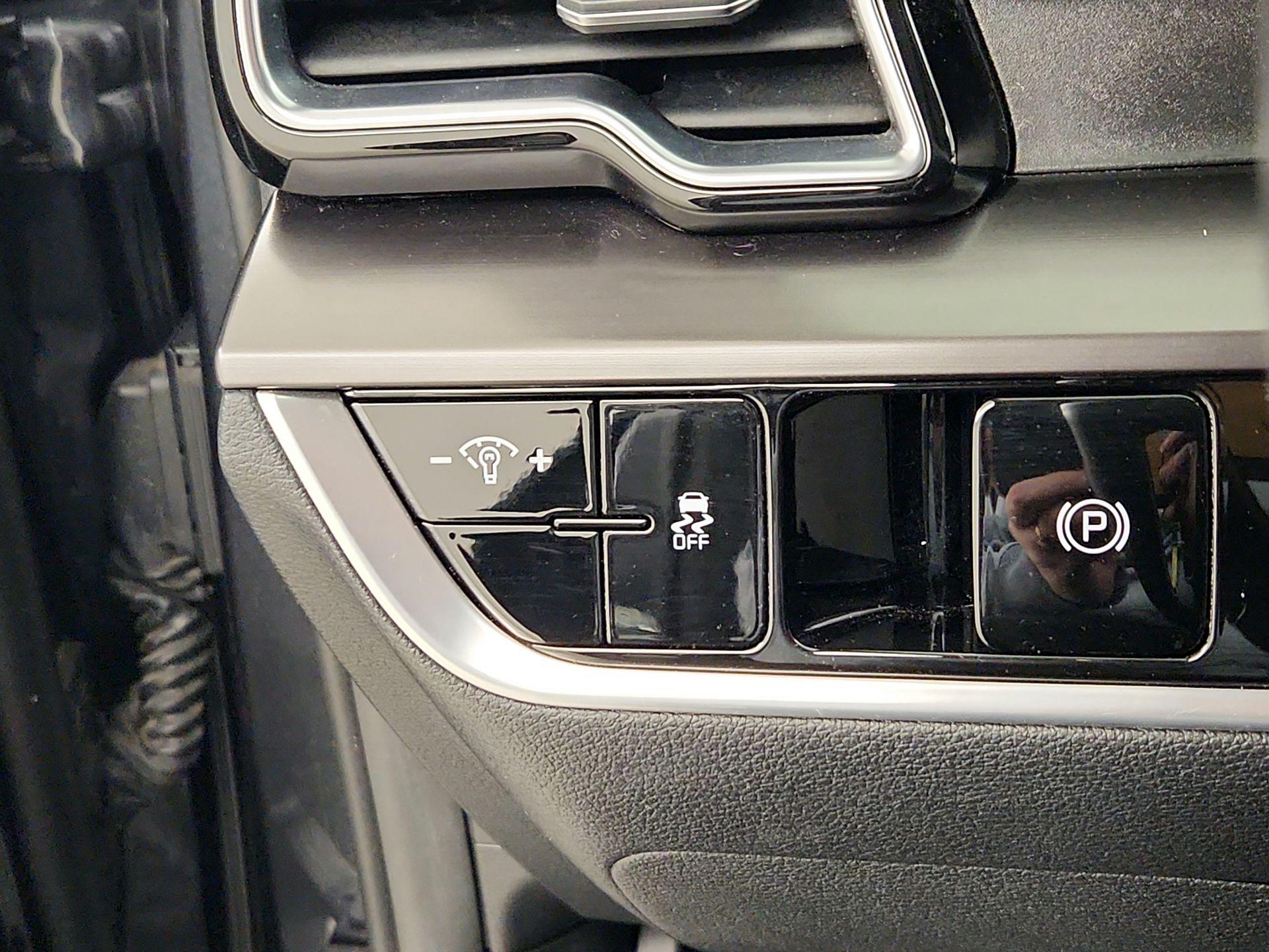 Thumbnail: 2024 Kia Sportage - 13