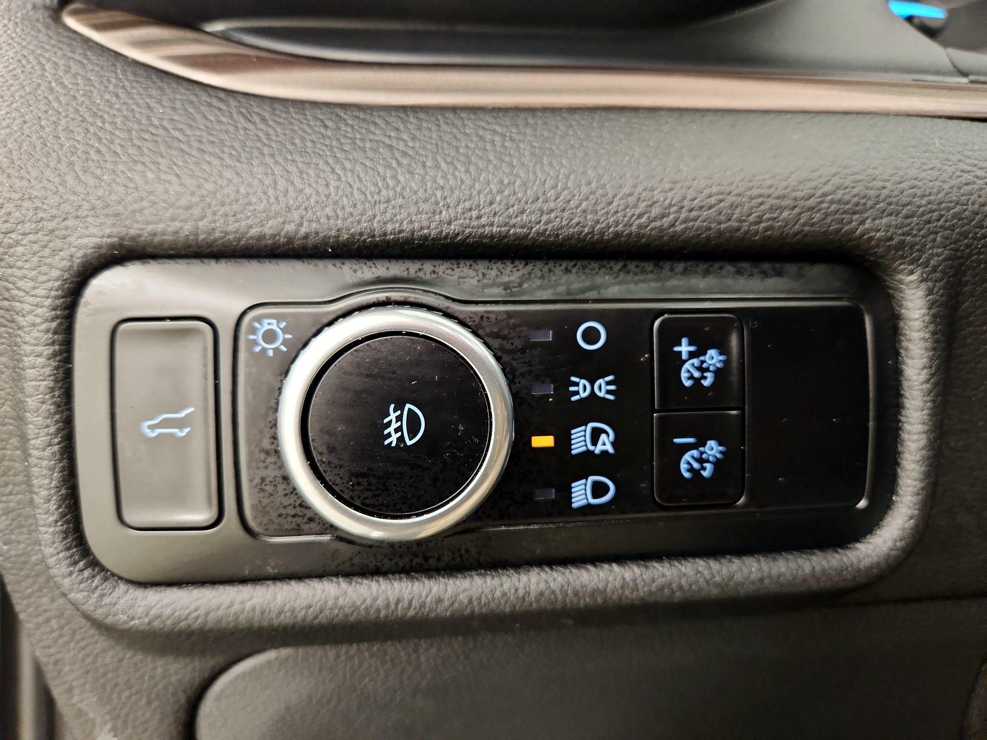 Thumbnail: 2023 Ford Explorer - 13