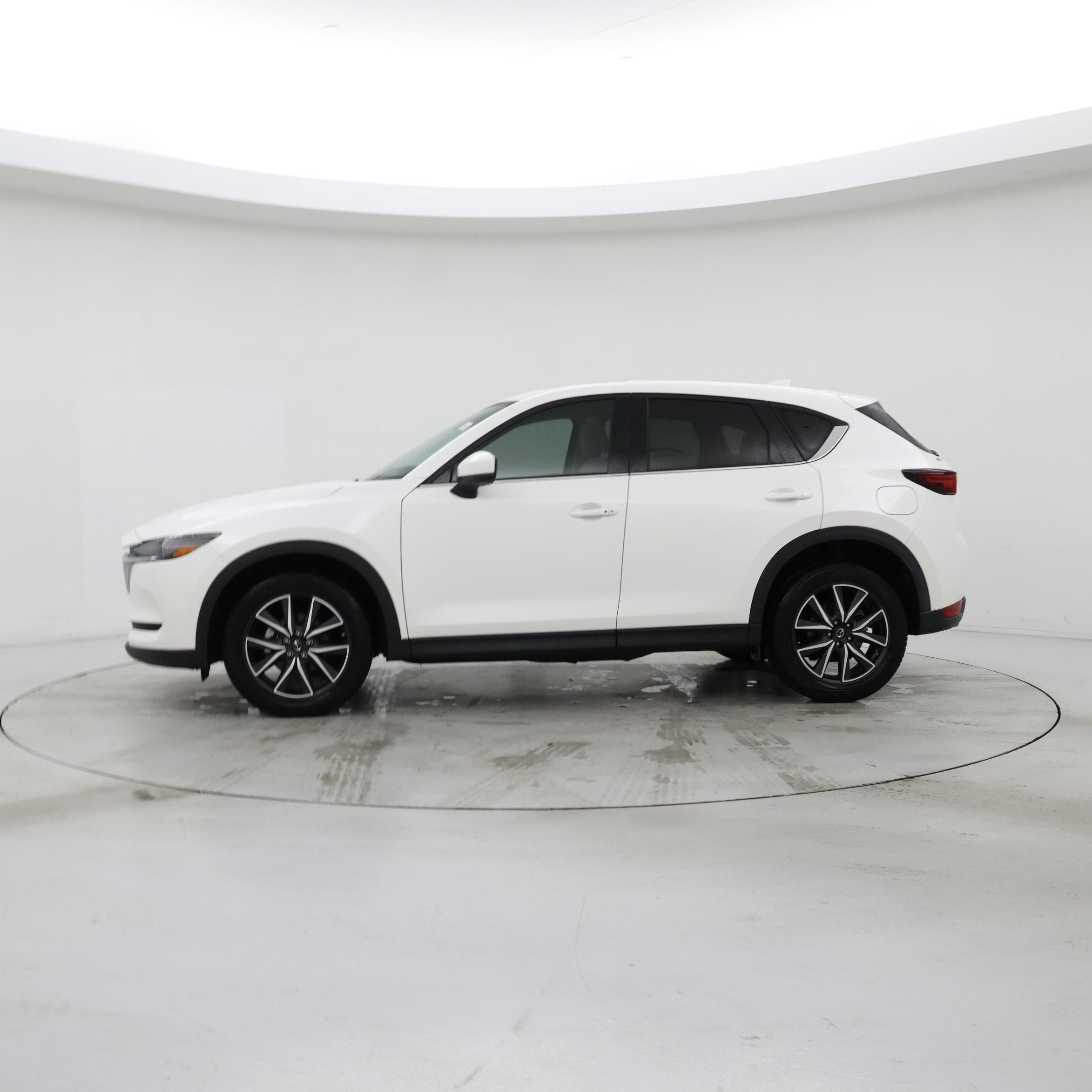 Thumbnail: 2018 Mazda CX-5 - 3