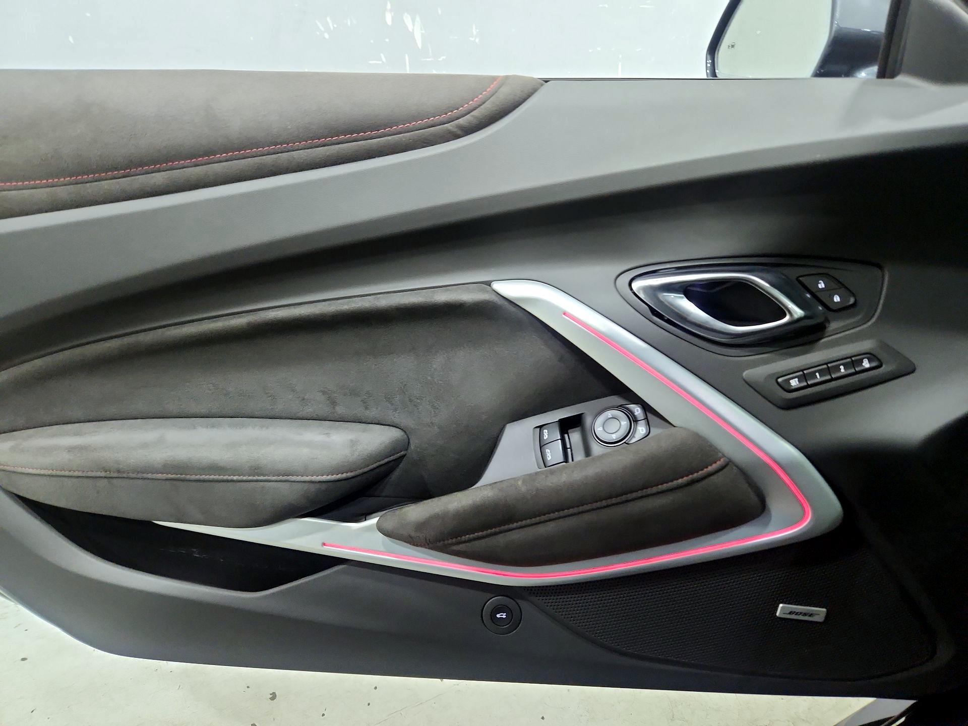 Thumbnail: 2021 Chevrolet Camaro - 12