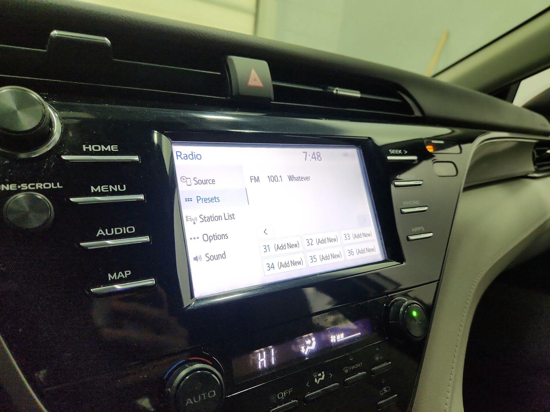 Thumbnail: 2019 Toyota Camry - 15