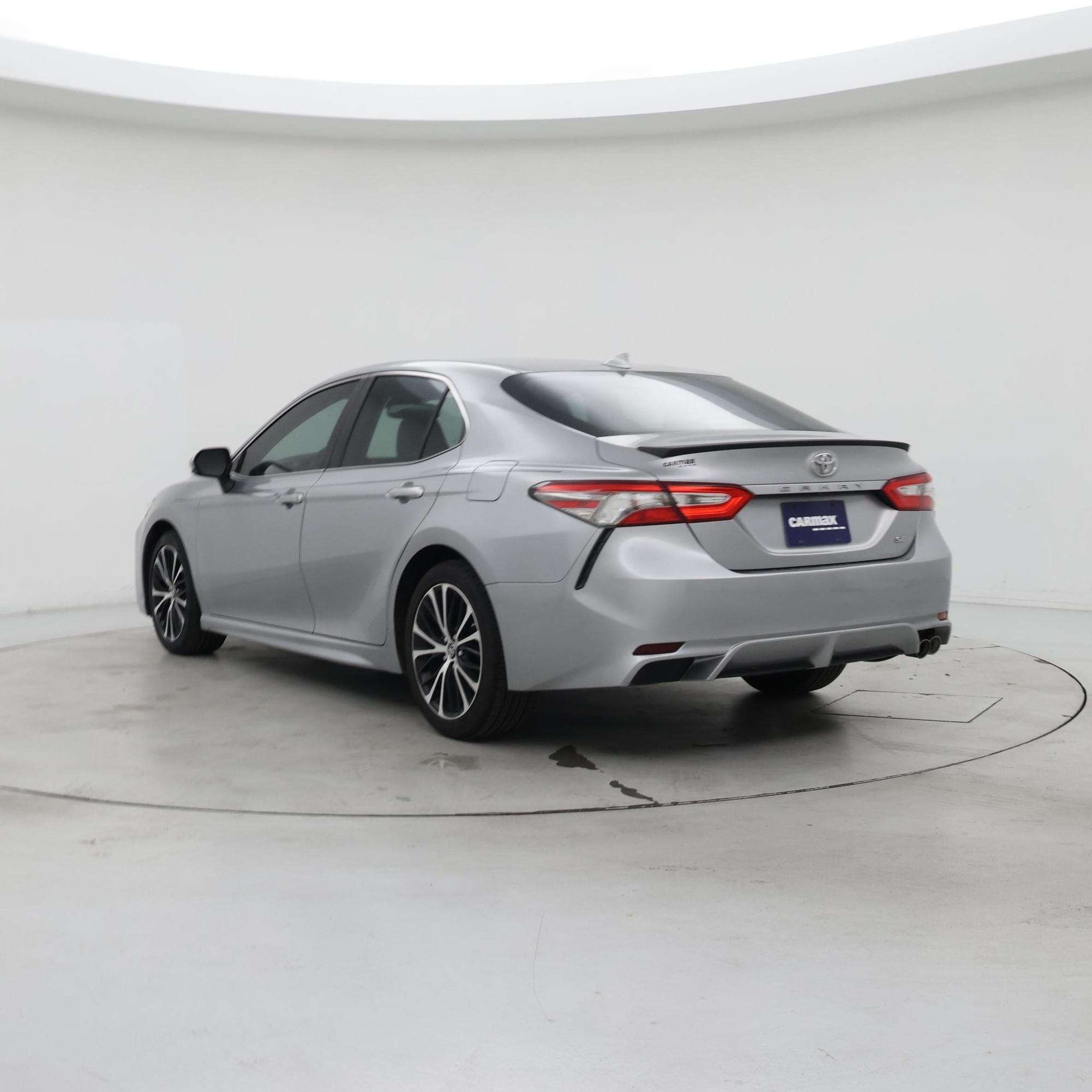 Thumbnail: 2019 Toyota Camry - 2