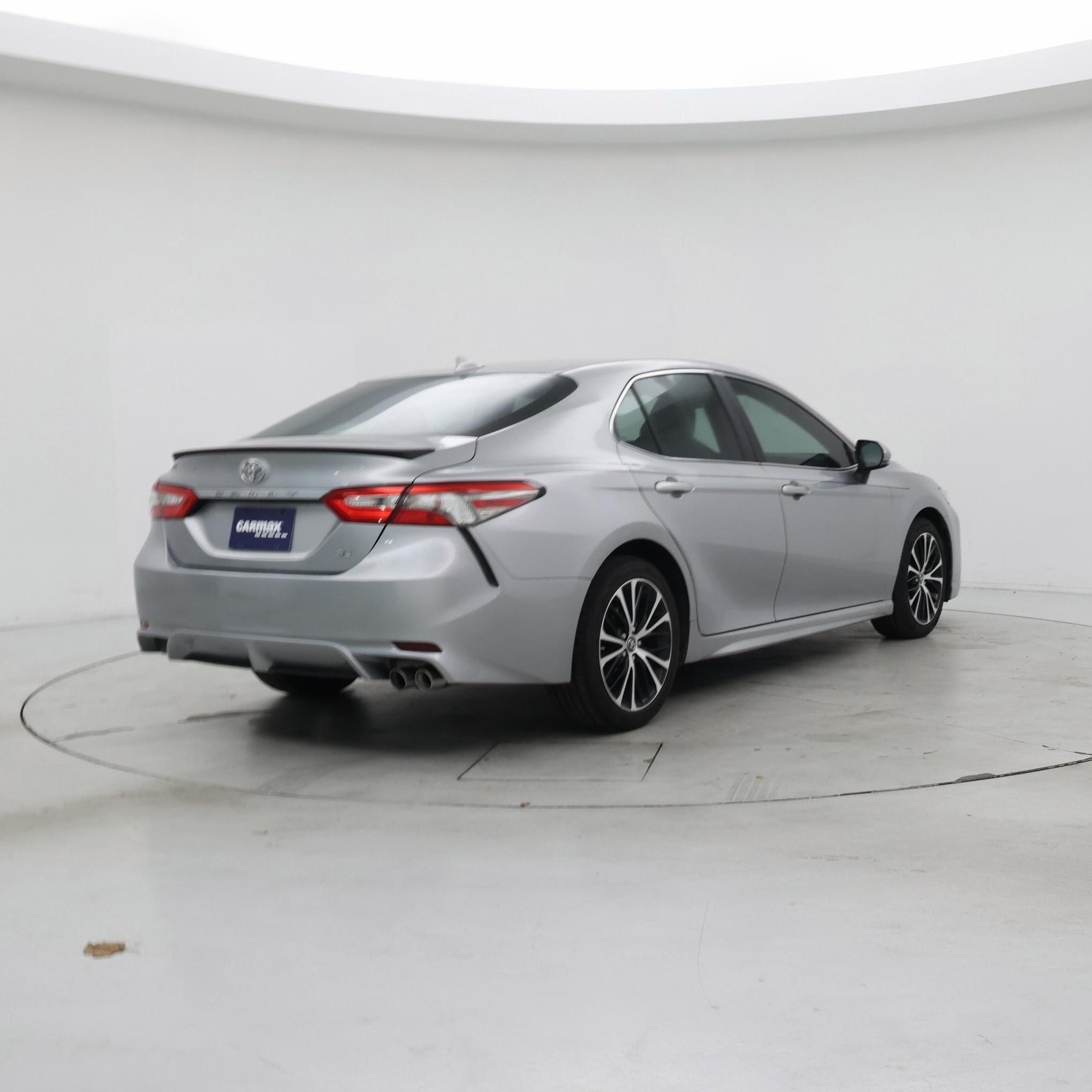 Thumbnail: 2019 Toyota Camry - 8