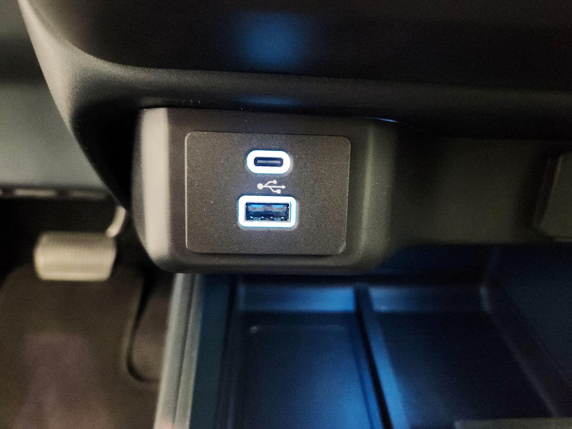 Thumbnail: 2022 Ford Maverick - 18