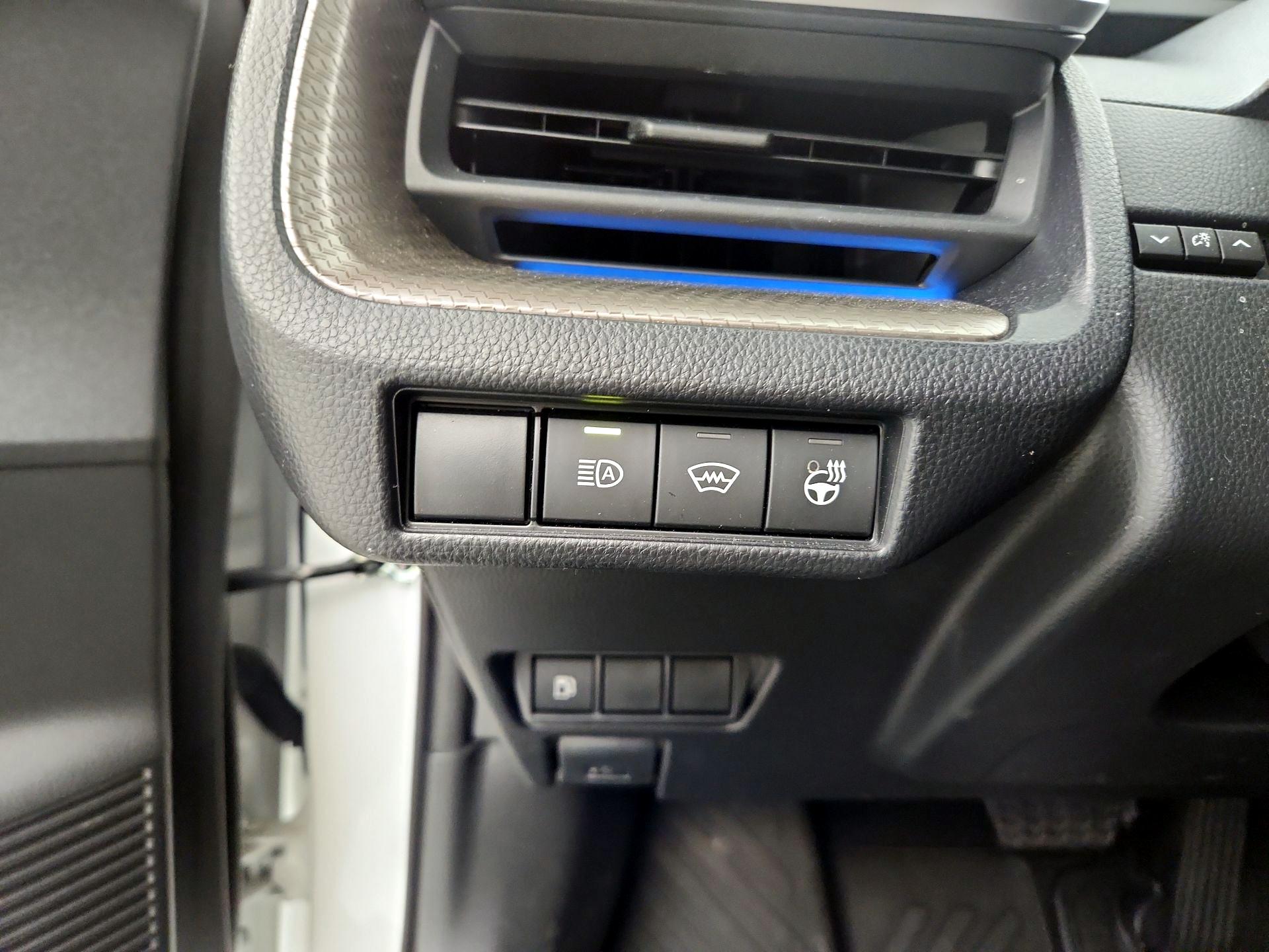 Thumbnail: 2024 Toyota Prius - 11