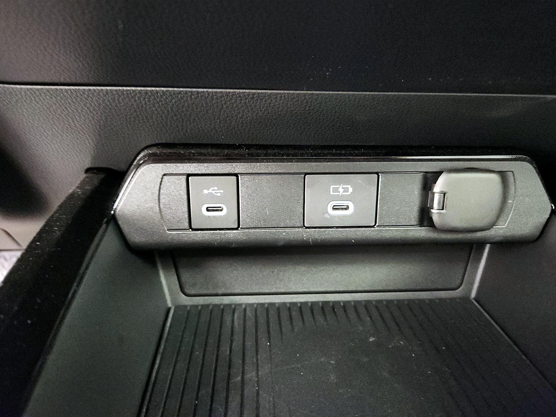 Thumbnail: 2024 Toyota Prius - 16