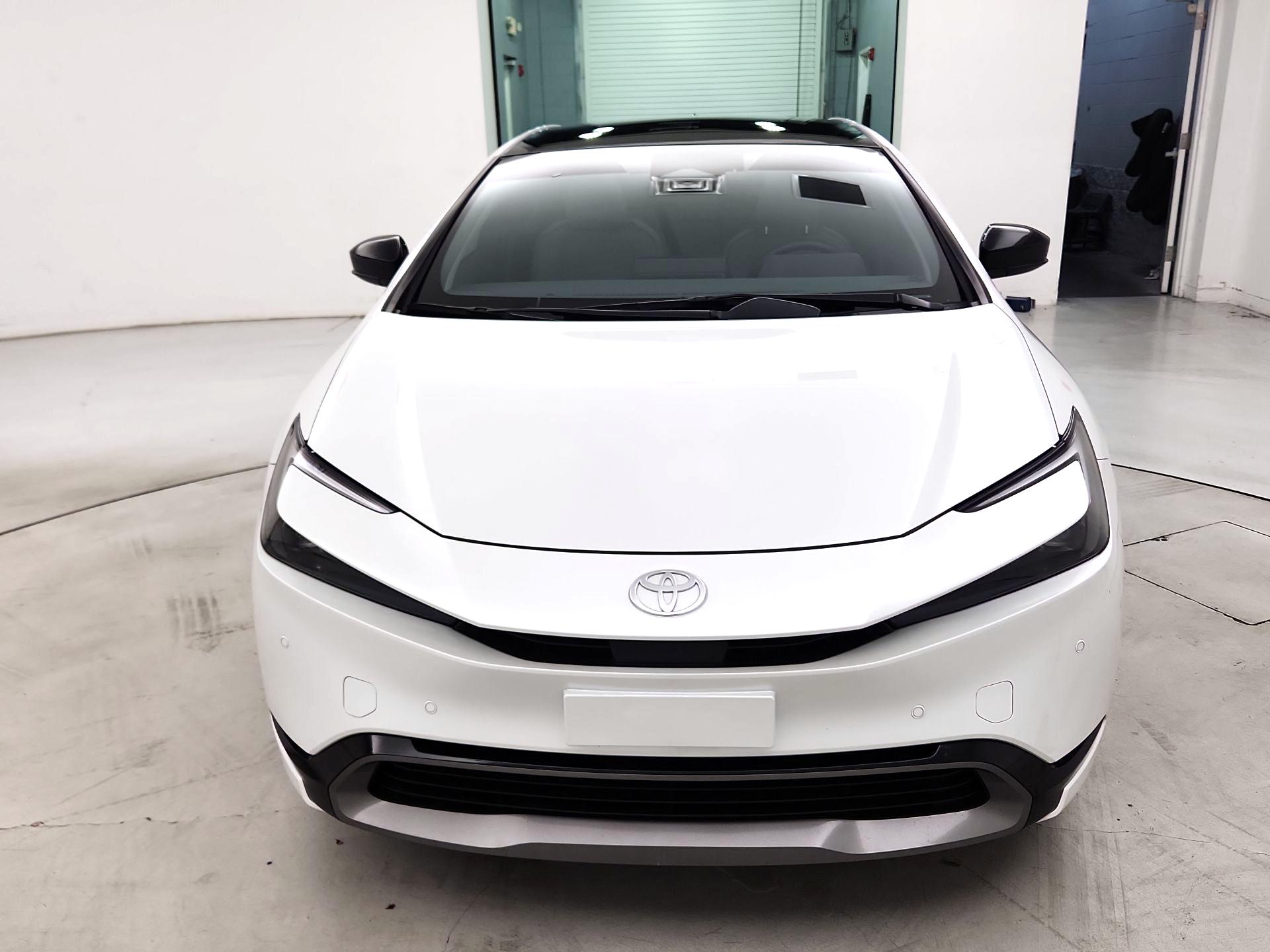 Thumbnail: 2024 Toyota Prius - 2