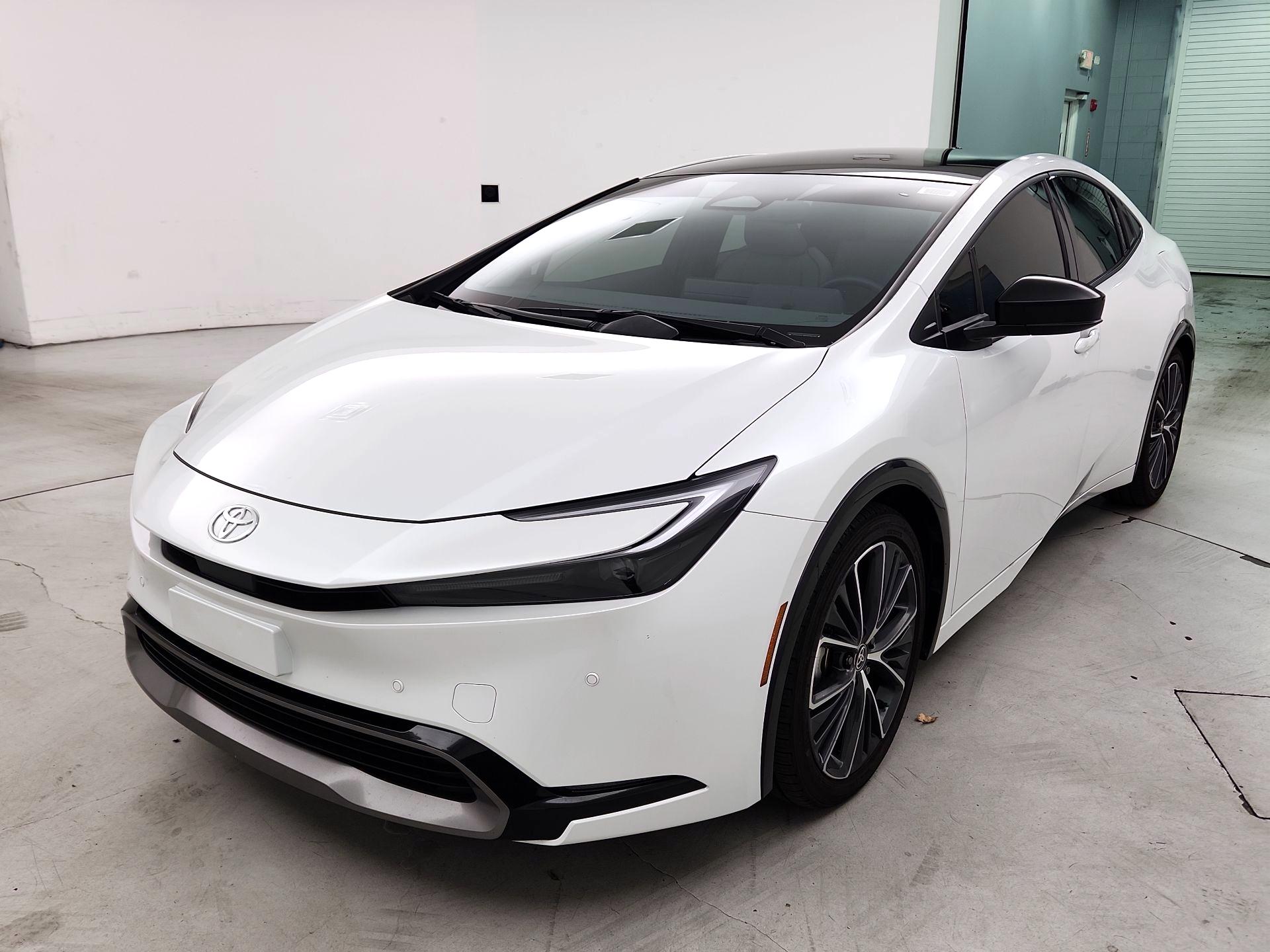 Thumbnail: 2024 Toyota Prius - 3