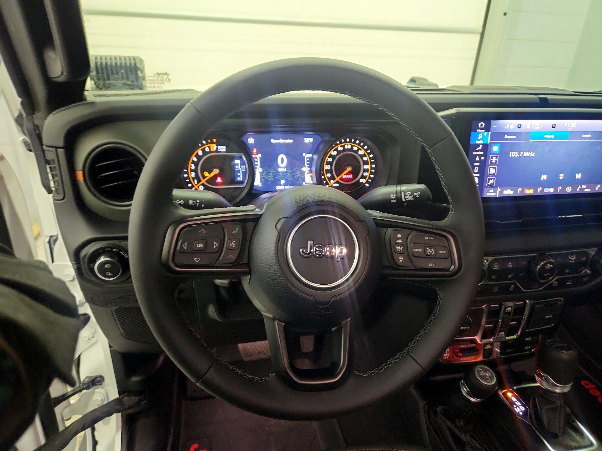 Thumbnail: 2025 Jeep Gladiator - 10