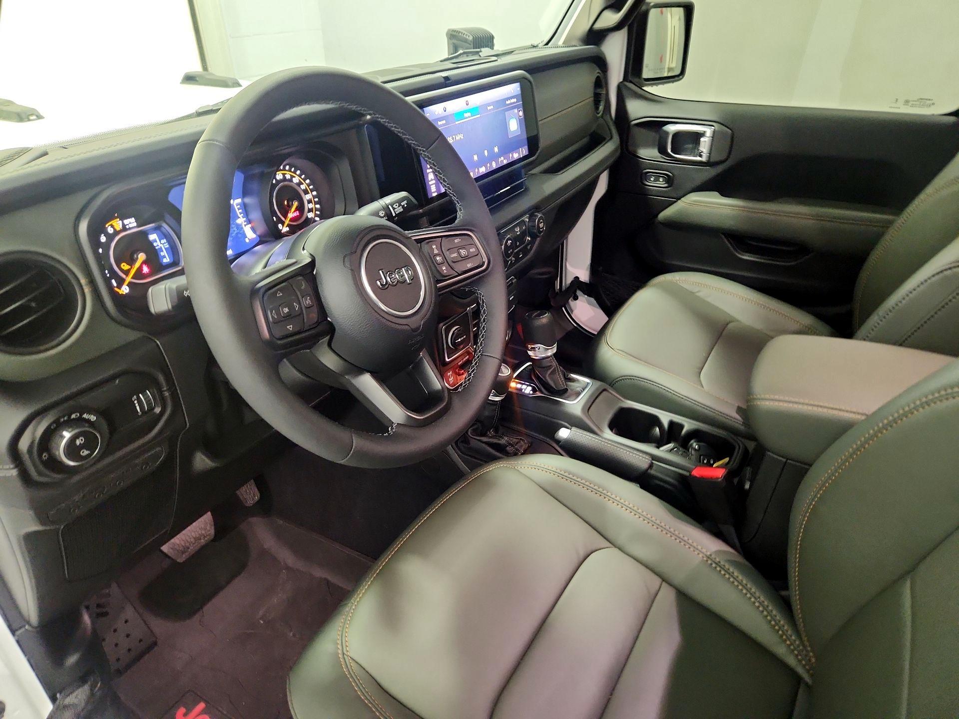 Thumbnail: 2025 Jeep Gladiator - 11