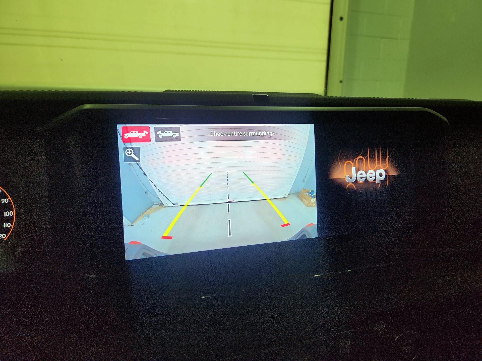 Thumbnail: 2025 Jeep Gladiator - 14